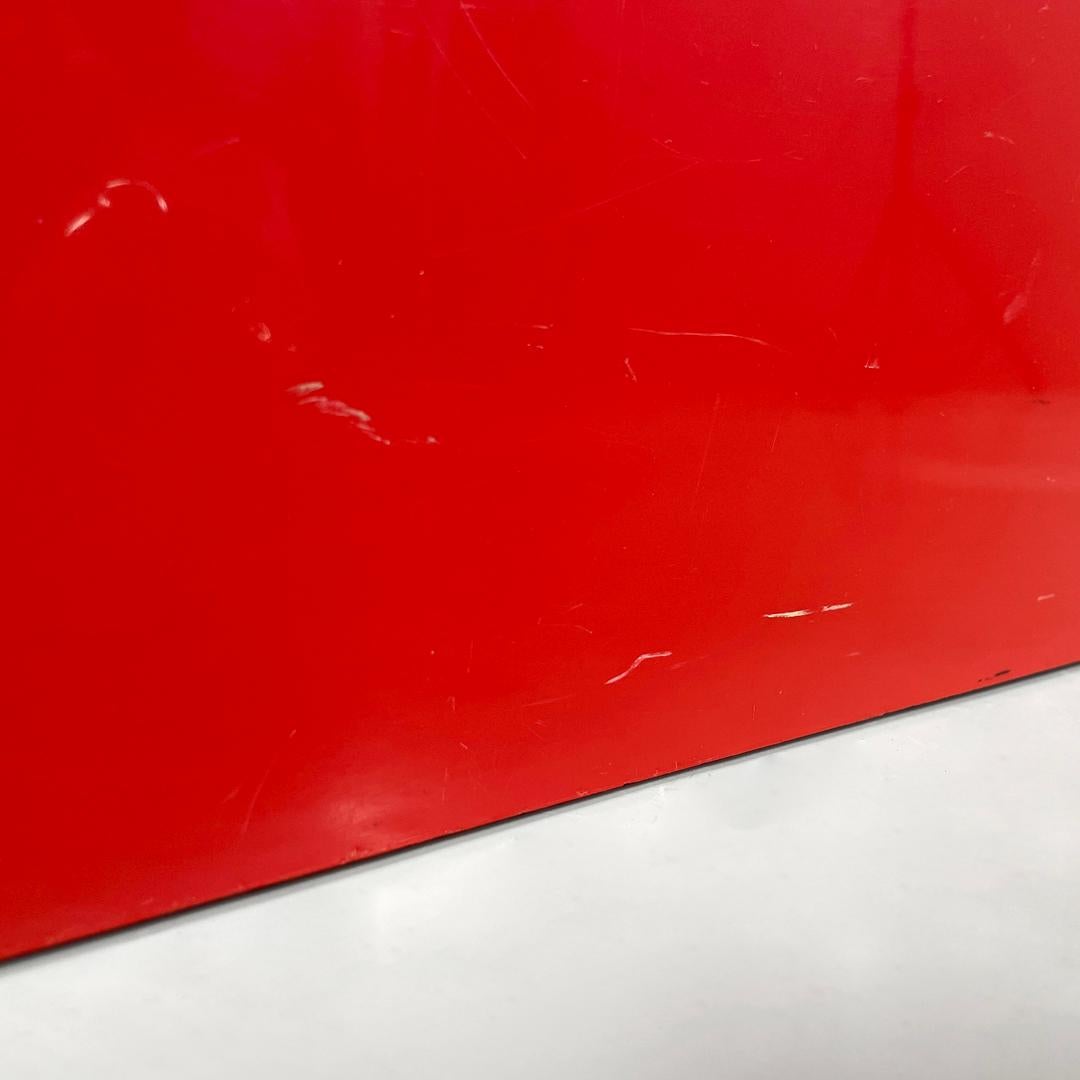 Italian modern red plastic magazine rack 4675 Giotto Stoppino for Kartell, 1970s 11
