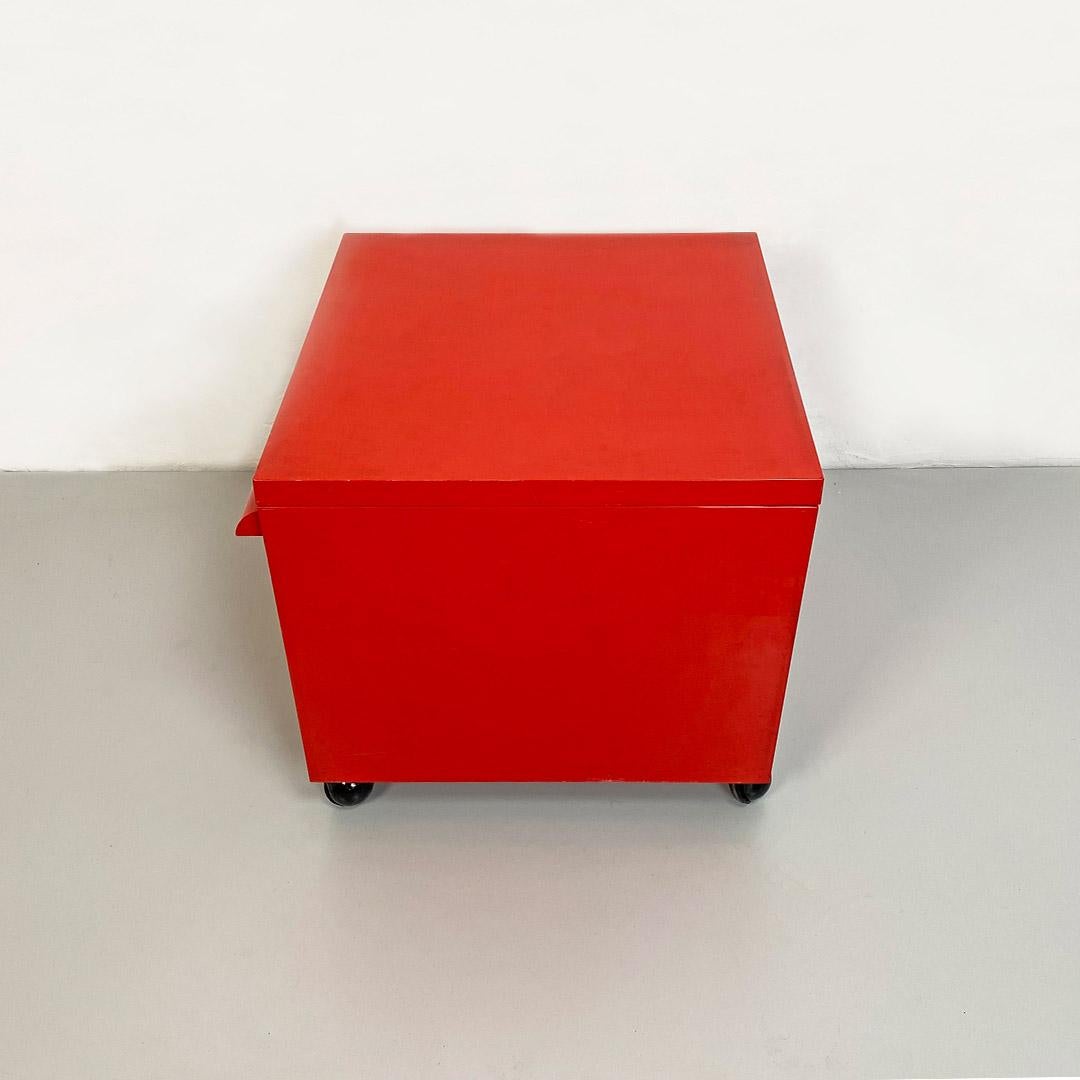 Italian Modern Red Plastic Modular 4602 Chest of Drawers by Fussel Kartell 1970 For Sale 3