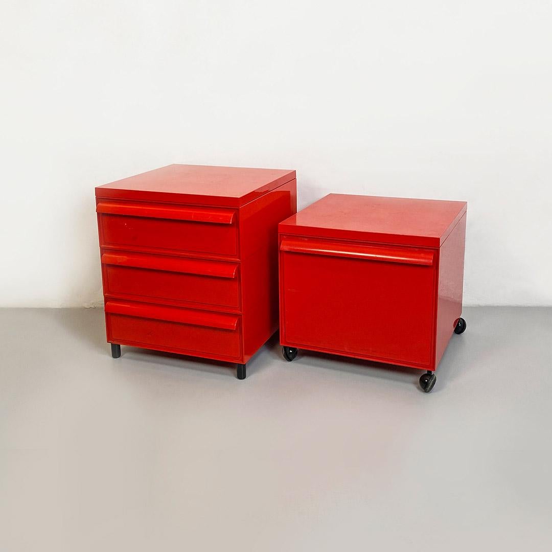 Late 20th Century Italian Modern Red Plastic Modular 4602 Chest of Drawers by Fussel Kartell 1970 For Sale