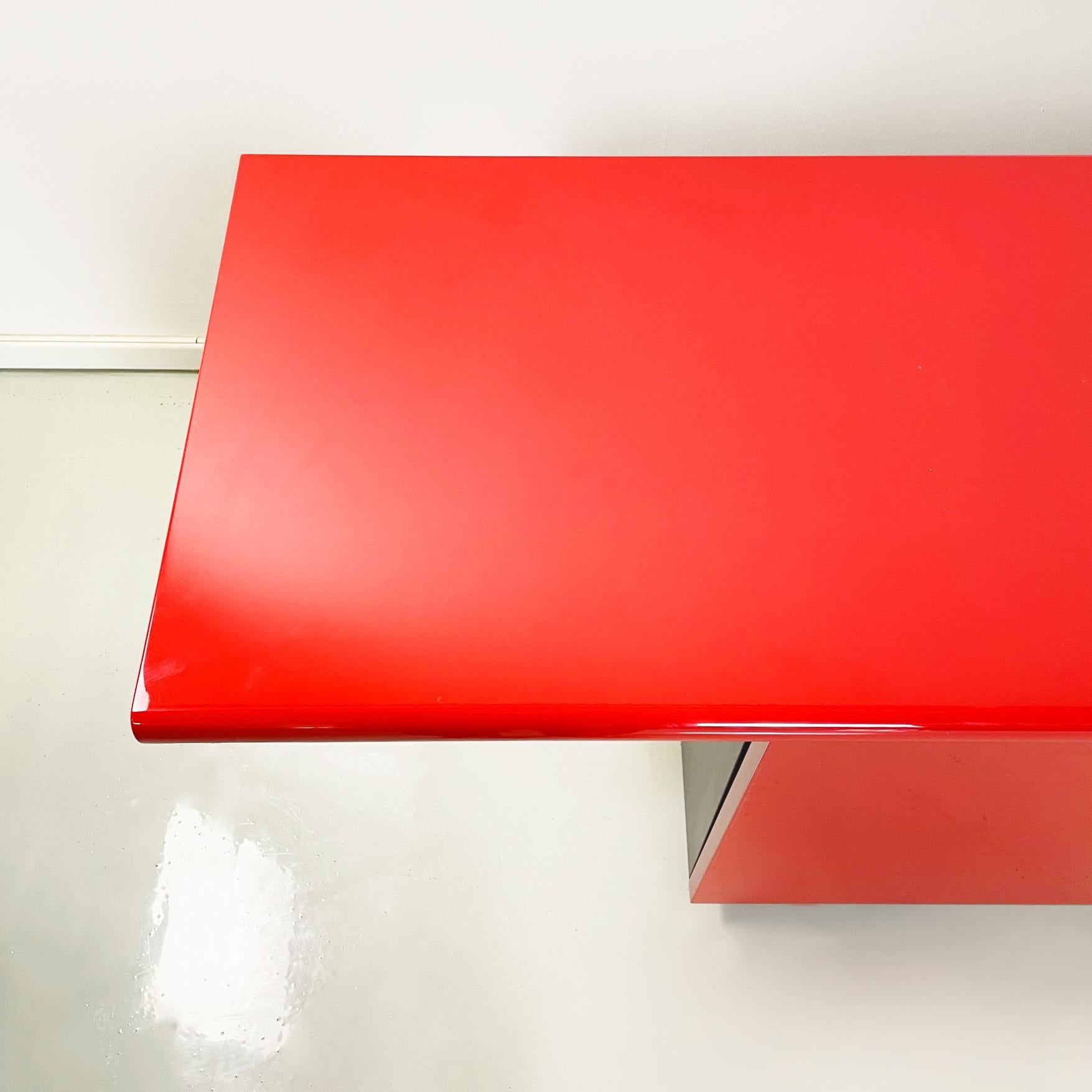 Italian Modern Red Sideboard Sheraton by Stoppino and Acerbis for Acerbis, 1977 For Sale 2