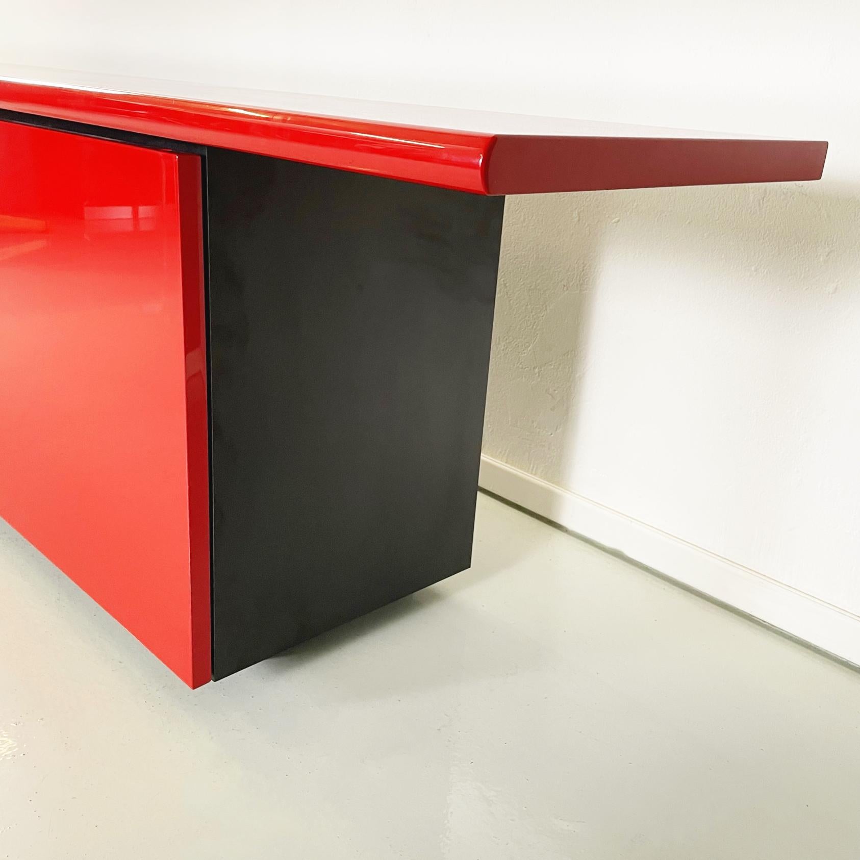 Italian Modern Red Sideboard Sheraton by Stoppino and Acerbis for Acerbis, 1977 For Sale 3
