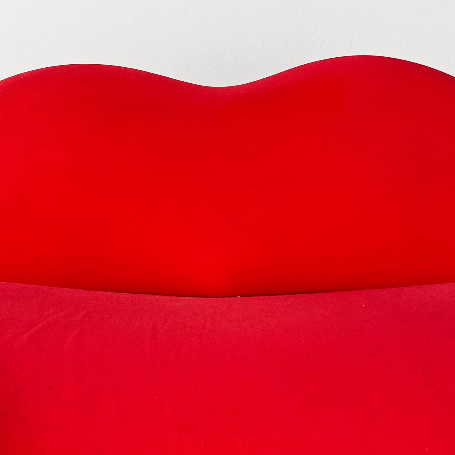 Italian modern red sofa Bocca by Studio 65 for Gufram, 1970s For Sale 3