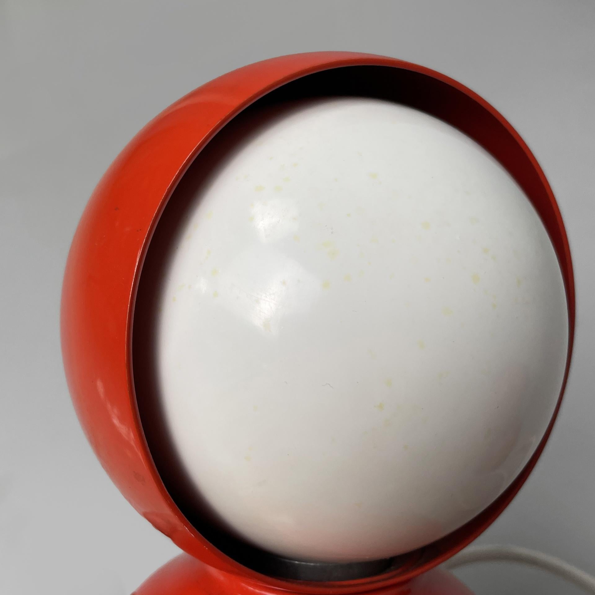 Italienische moderne rote Tischlampen Eclisse von Vico Magistretti für Artemide, 1970er Jahre im Angebot 3