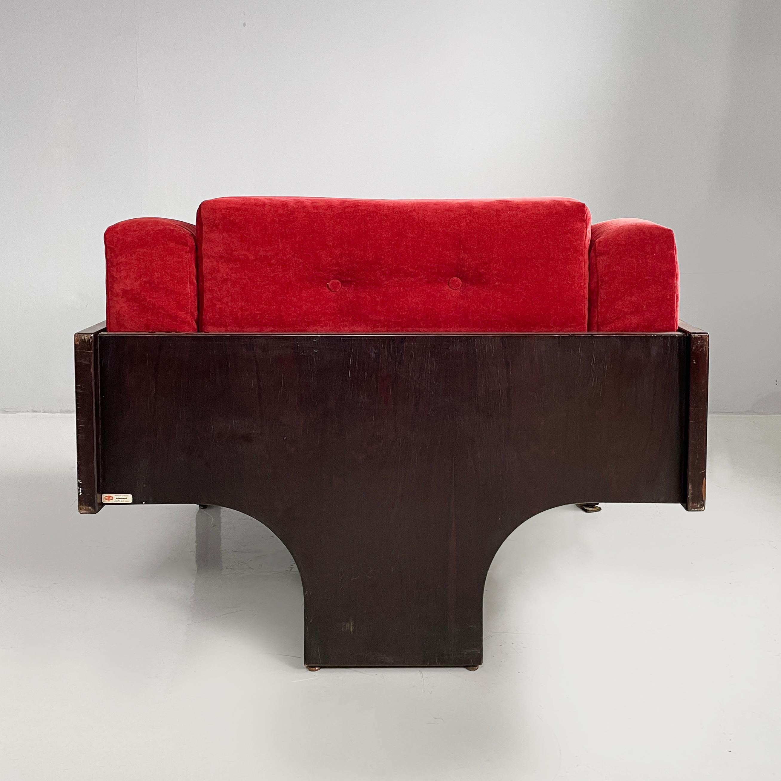 Italian modern red velvet wood armchairs by Claudio Salocchi for Sormani, 1970s In Fair Condition For Sale In MIlano, IT