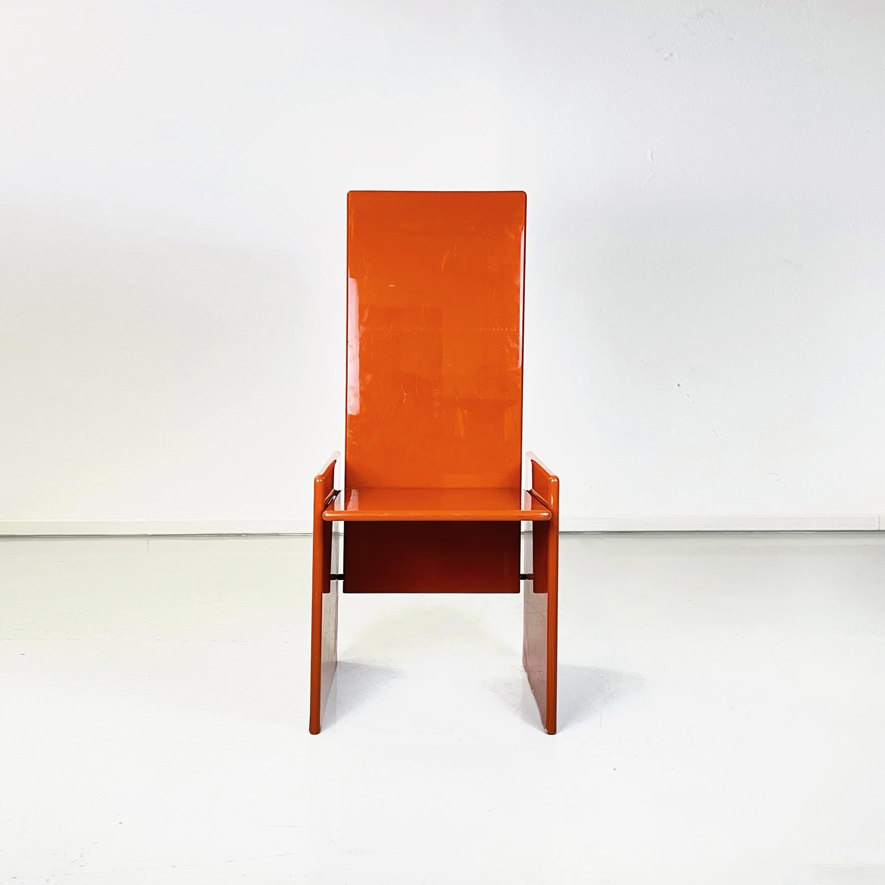 Italian modern Red wood chair mod. Kazuki by Kazuhide Takahama for Simone Gavina, 1960s
Armchair mod. Kazuki in glossy red lacquered wood. The back is slightly inclined and the seat are rectangular with rounded corners. The two legs that support