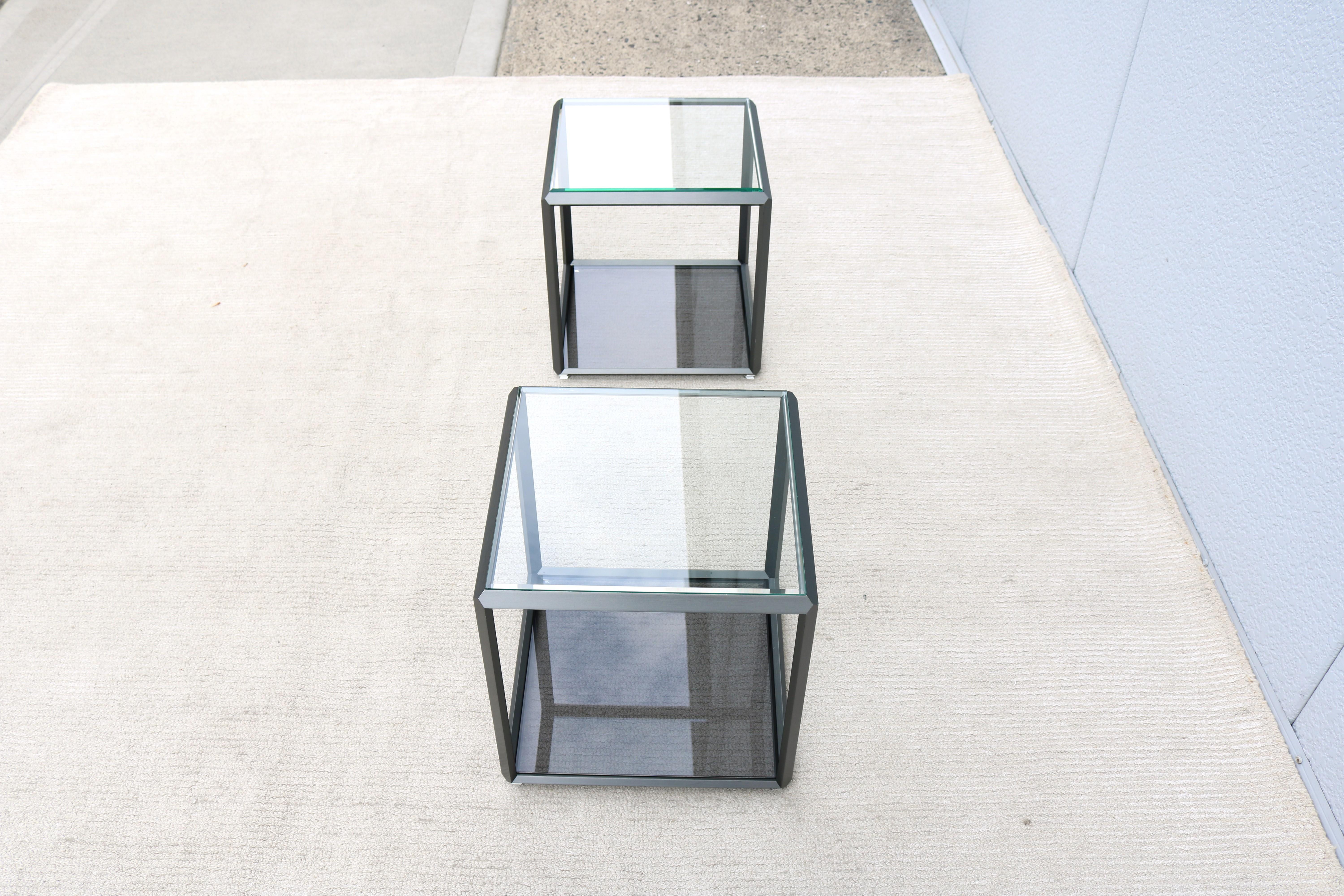 Italian Modern Ron Gilad for Molteni & C 45 Tavolino Glass Side Tables - a Pair 5