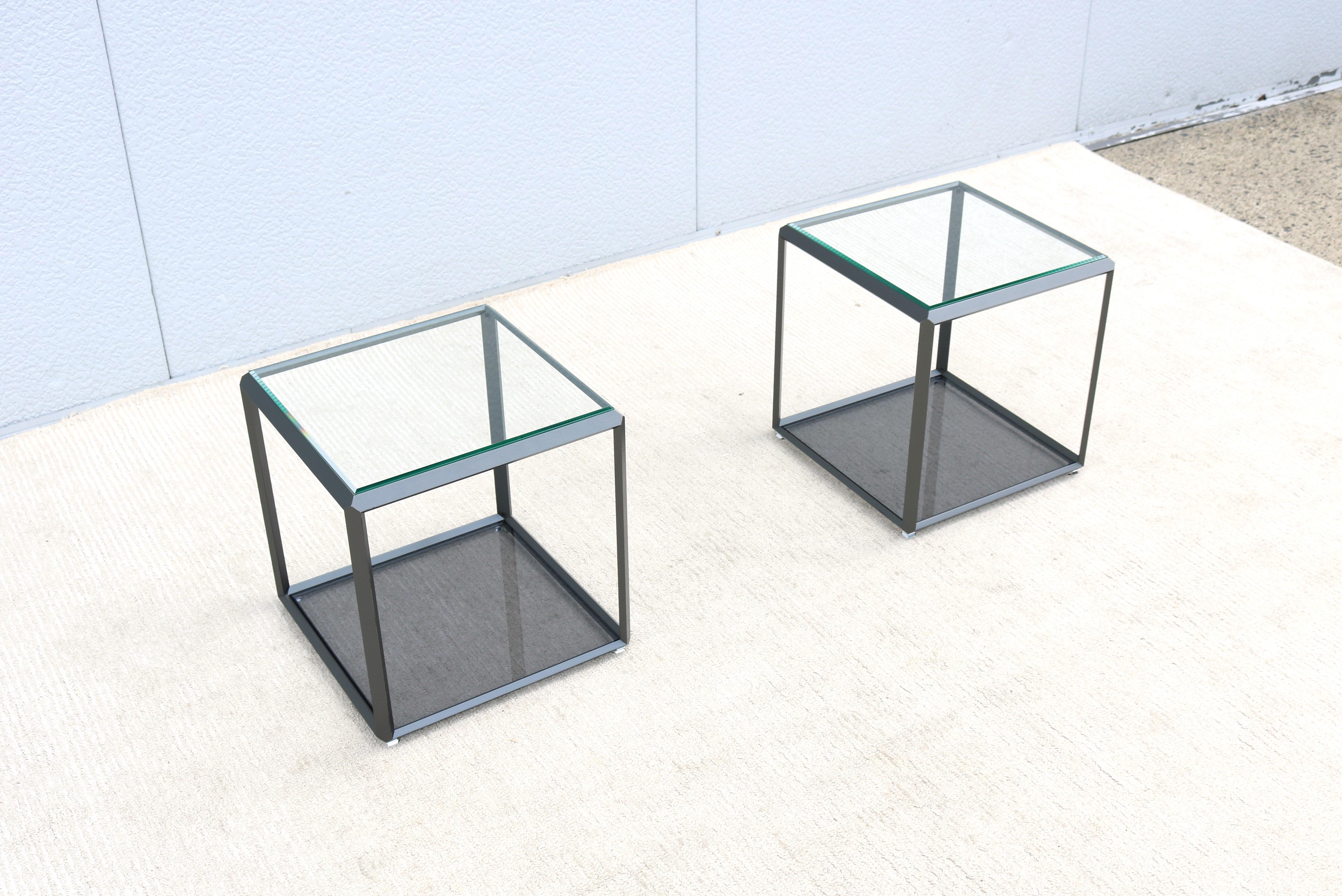 Italian Modern Ron Gilad for Molteni & C 45 Tavolino Glass Side Tables - a Pair 7