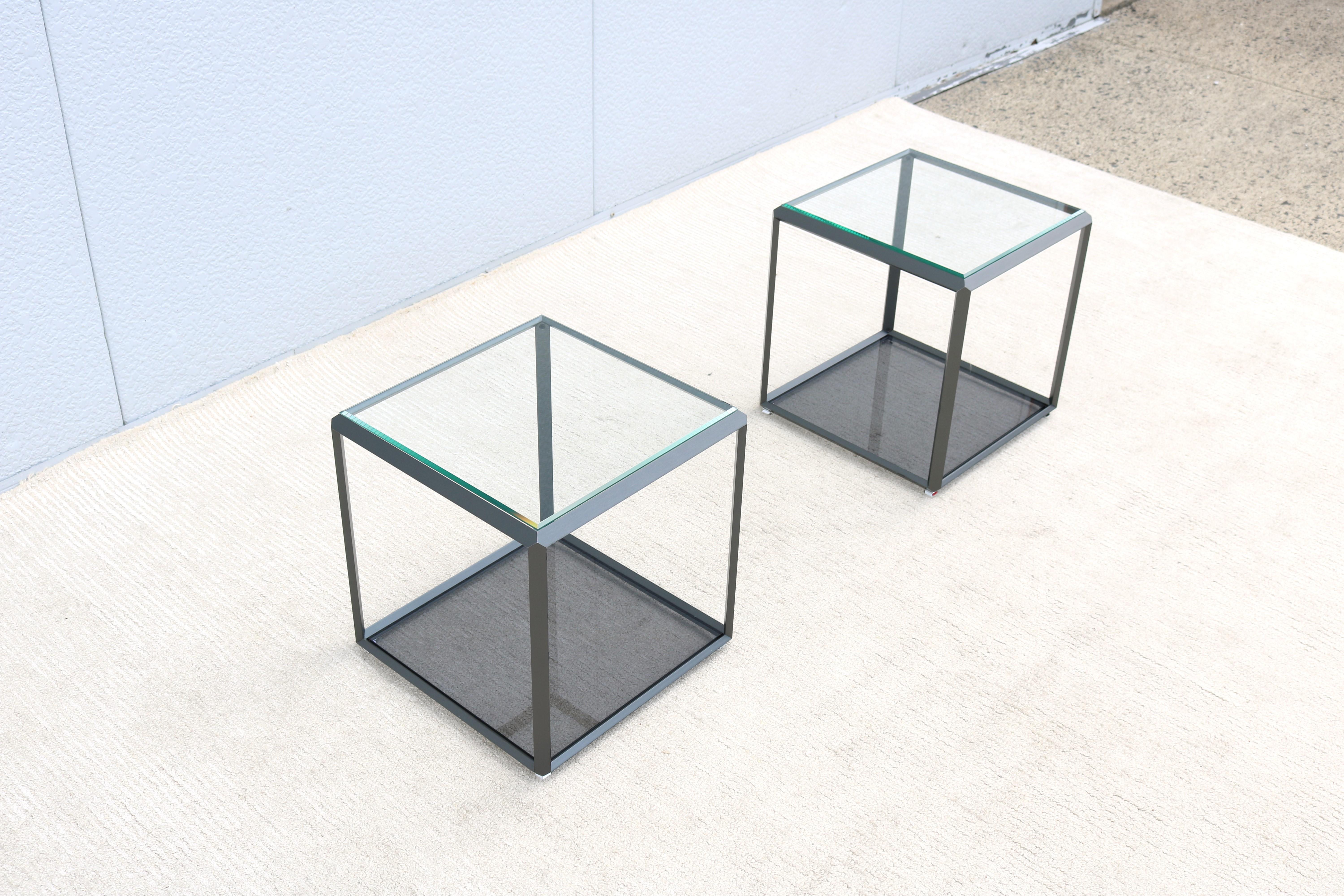 Italian Modern Ron Gilad for Molteni & C 45 Tavolino Glass Side Tables - a Pair 8