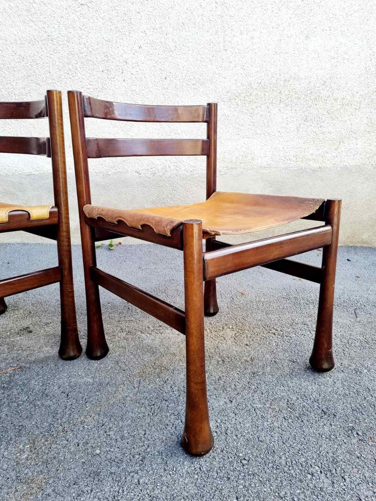 Italian Modern Rosewood and Leather Dining Chairs, Design Luciano Frigerio, 70s For Sale 5