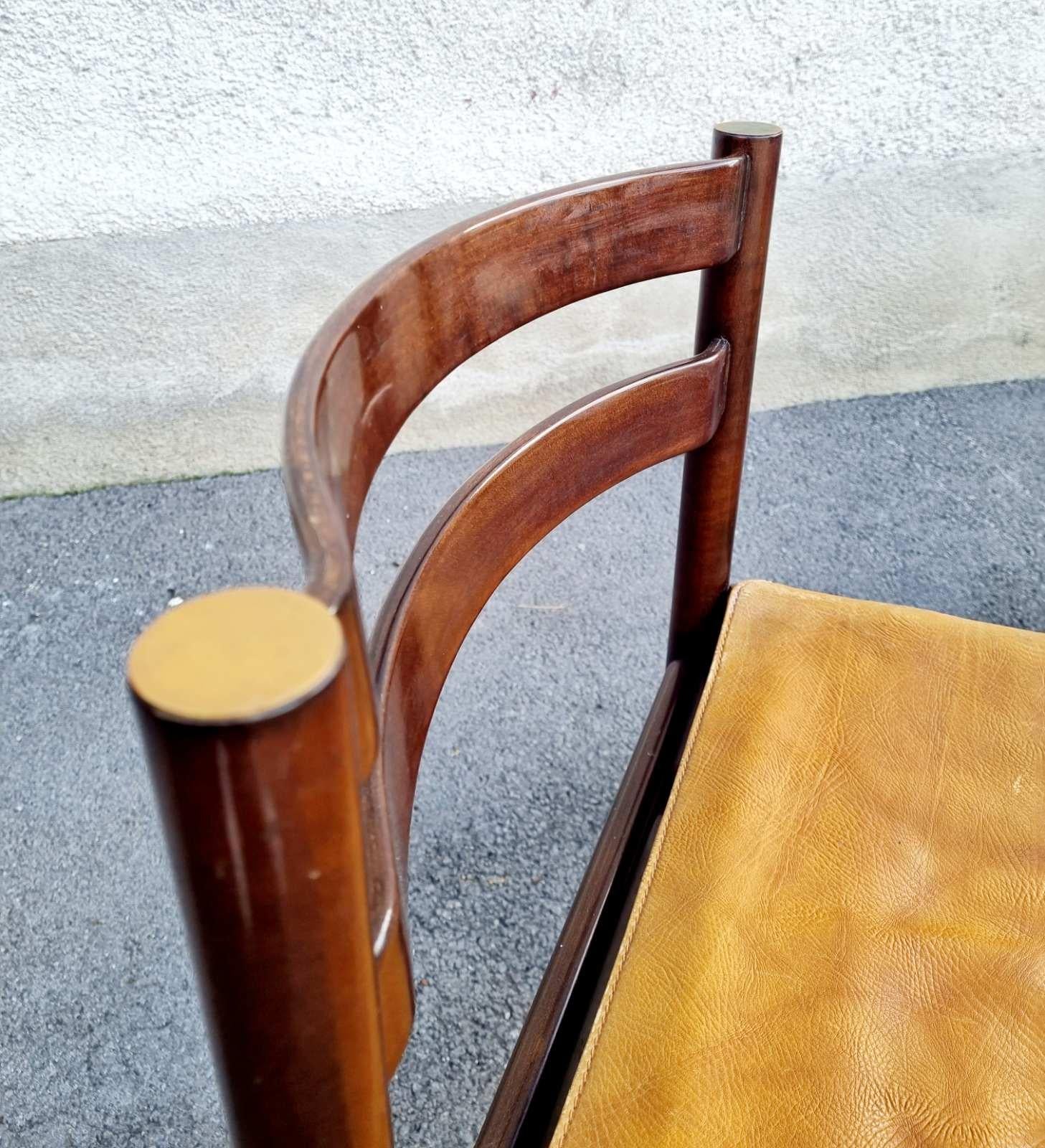 Italian Modern Rosewood and Leather Dining Chairs, Design Luciano Frigerio, 70s For Sale 7