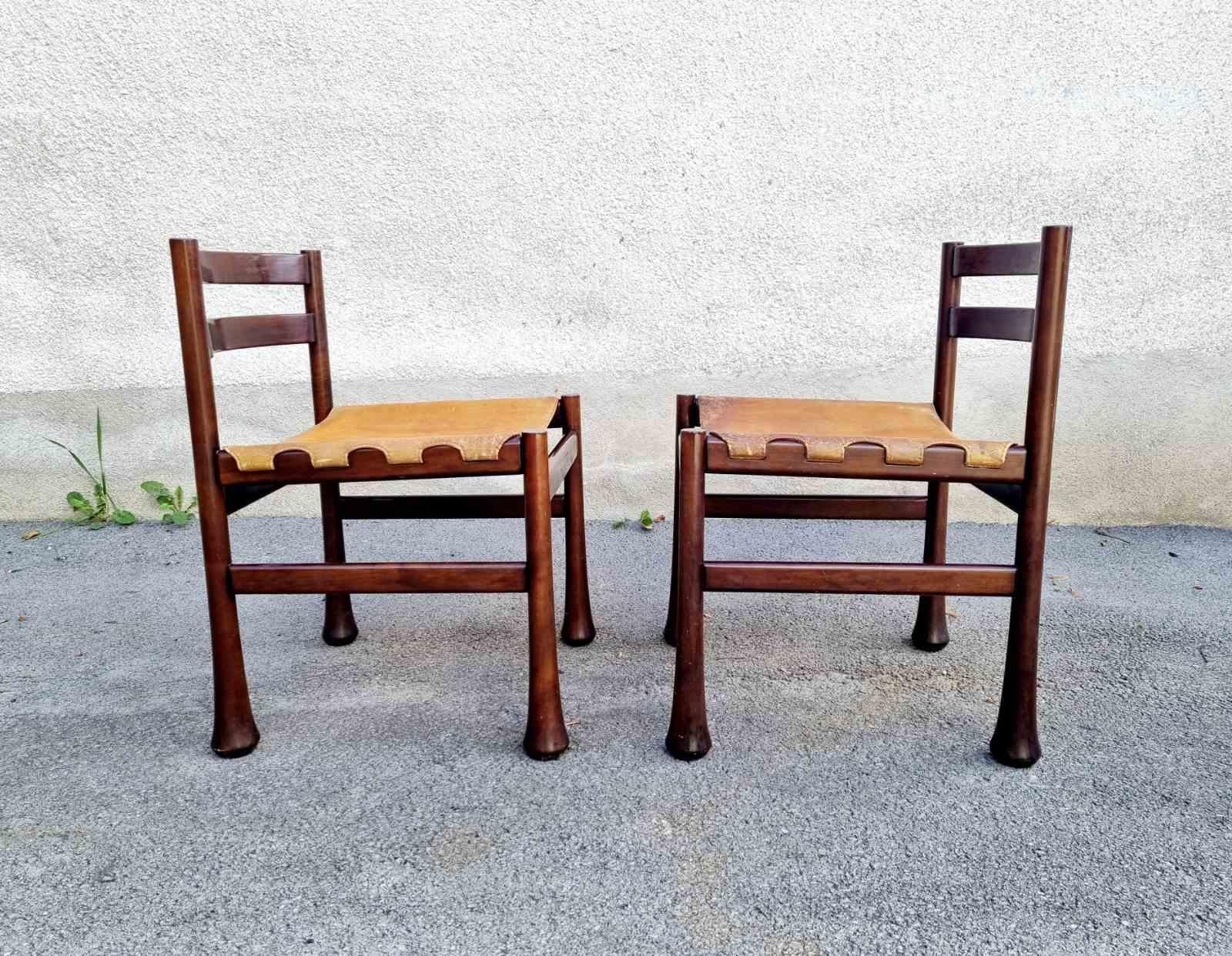 Italian Modern Rosewood and Leather Dining Chairs, Design Luciano Frigerio, 70s In Good Condition For Sale In Lucija, SI
