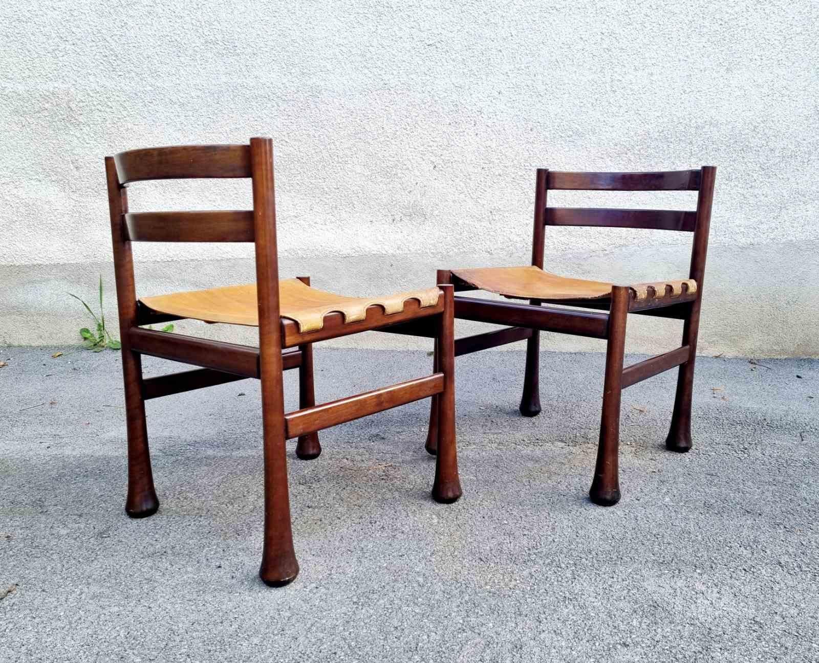 Italian Modern Rosewood and Leather Dining Chairs, Design Luciano Frigerio, 70s For Sale 4