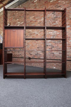 Moderner italienischer Wandschrank/Bücherregal aus Rosenholz von Gianfranco Frattini für Bernini