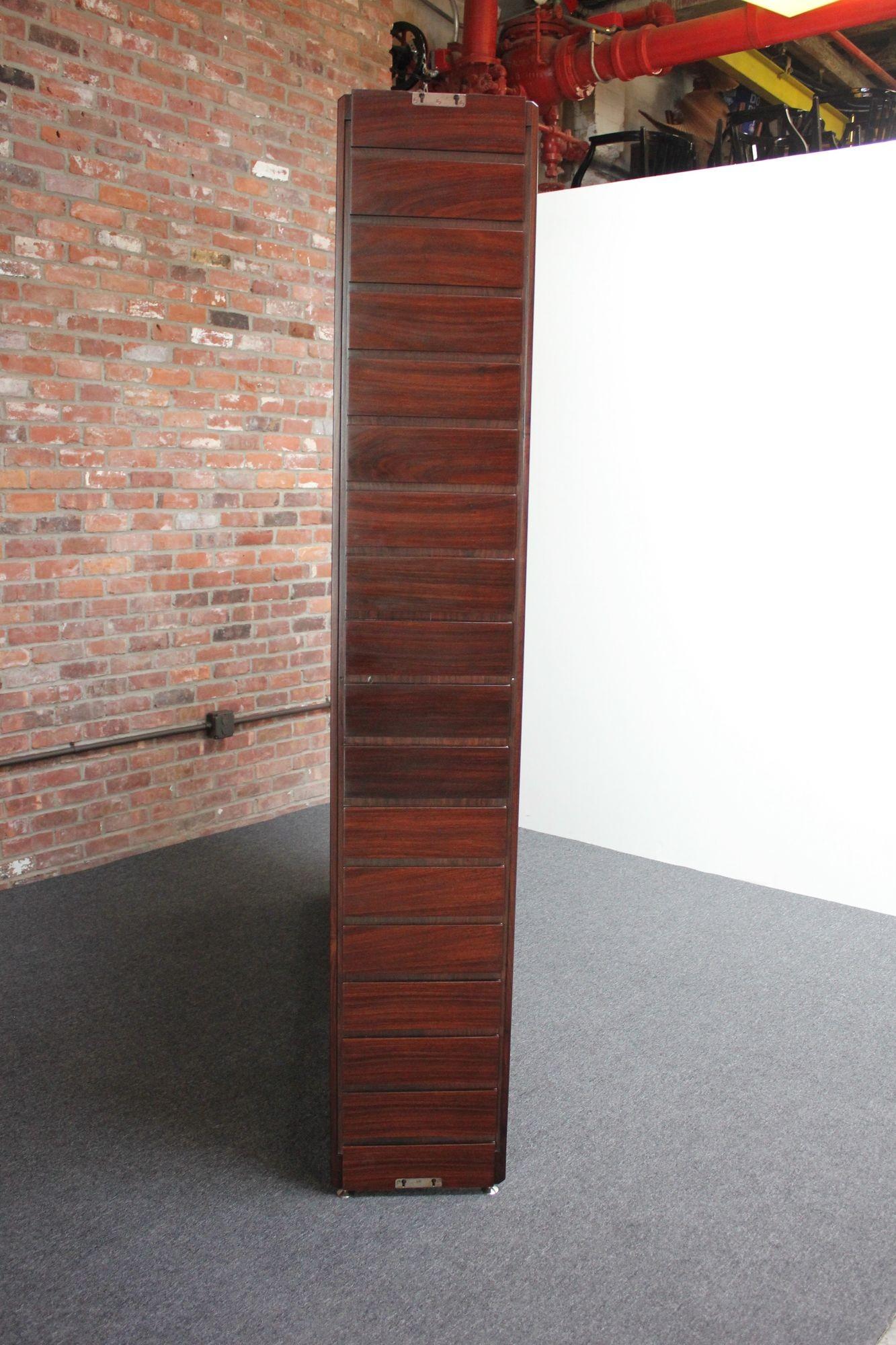 Metal Italian Modern Rosewood Wall Unit/Bookcase by Gianfranco Frattini for Bernini For Sale