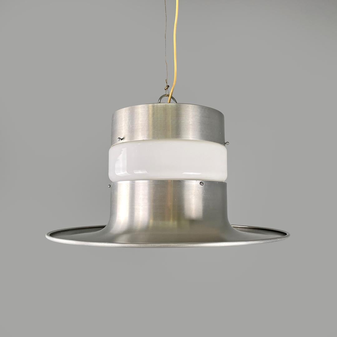 Late 20th Century Italian modern round base chandelier in aluminum and white glass band, 1970s For Sale