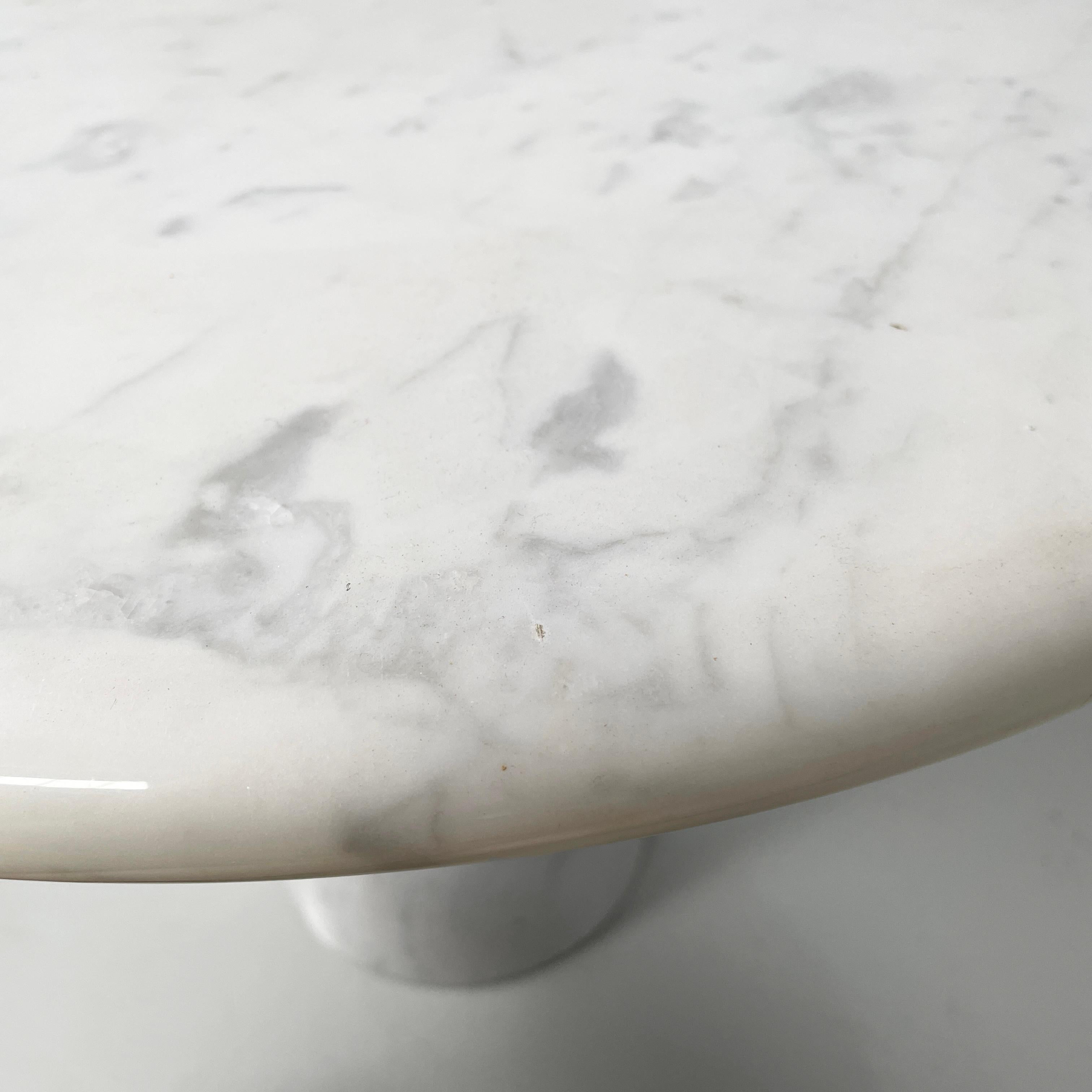 Table basse ronde moderne italienne en marbre, années 1970 en vente 2