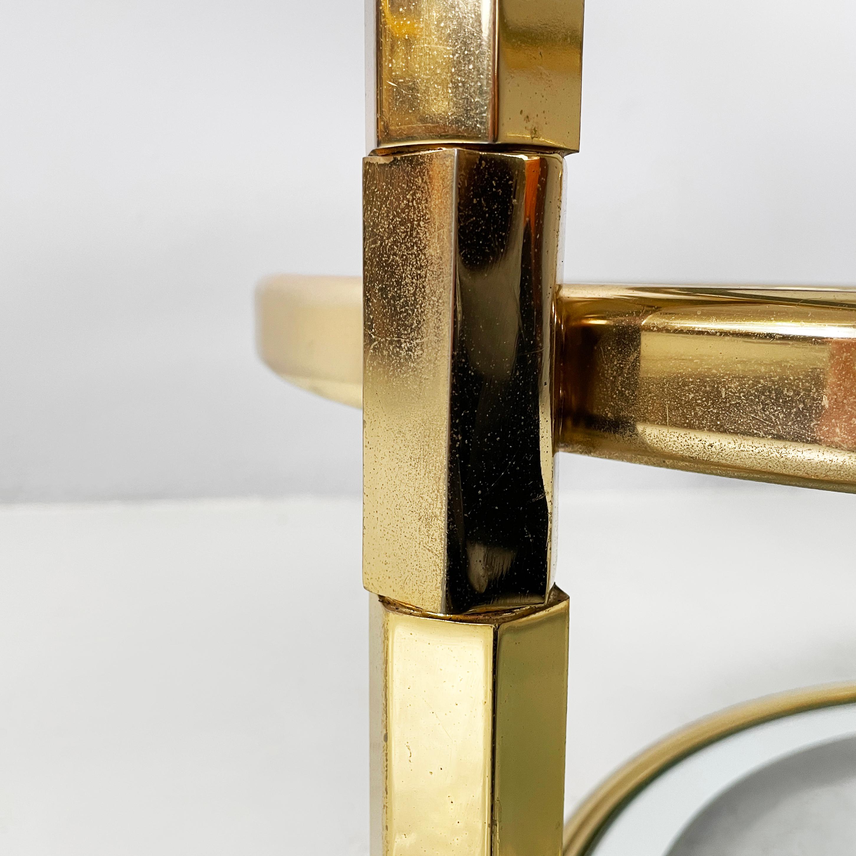 Italian modern round coffee table in brass with 4 adjustable glass tops, 1970s in vendita 6