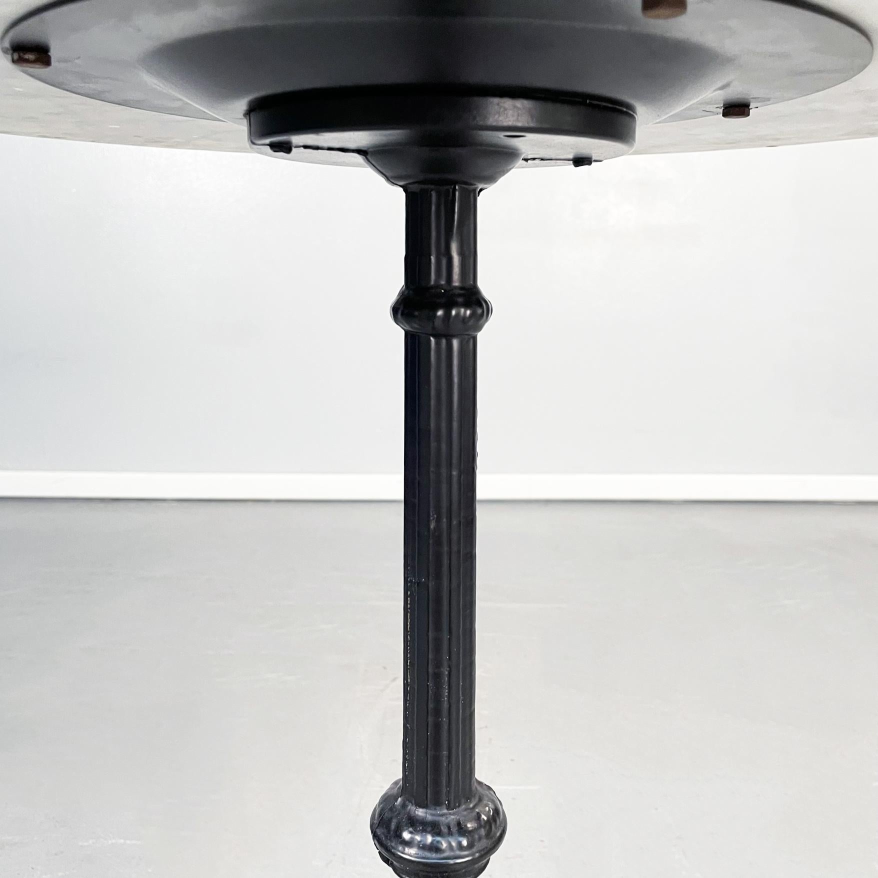 Italian Modern Round Coffee Table in Light Marble and Black Metal, 1990s 2