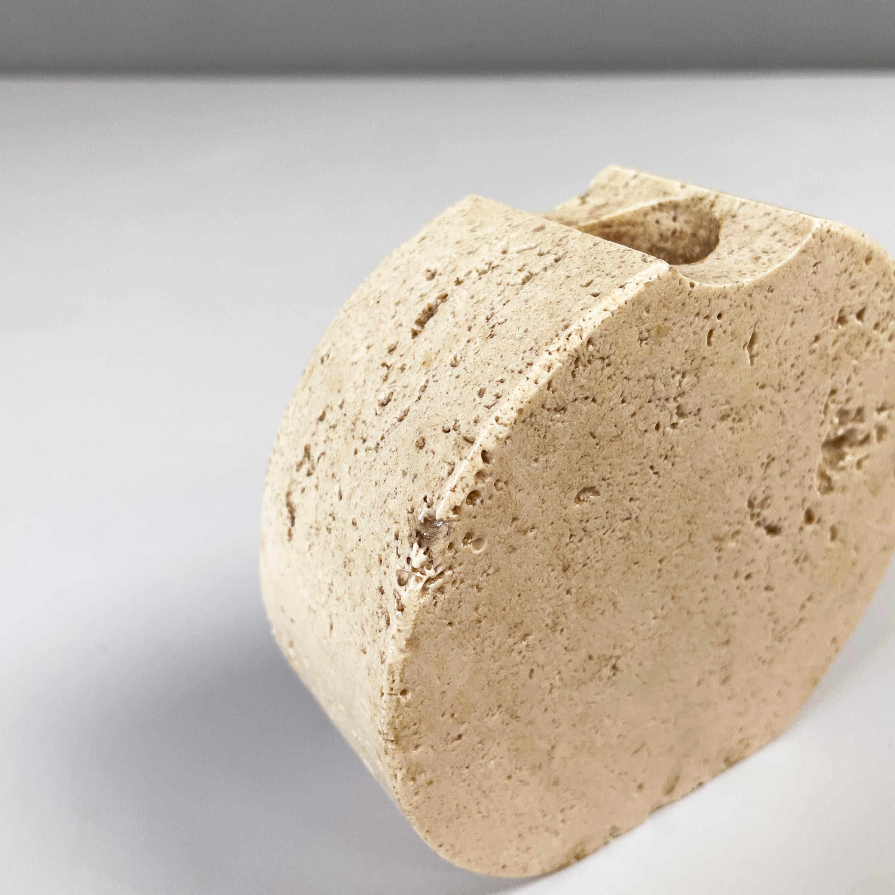 Late 20th Century Italian modern round decorative vase or holder in travertine, 1970s For Sale