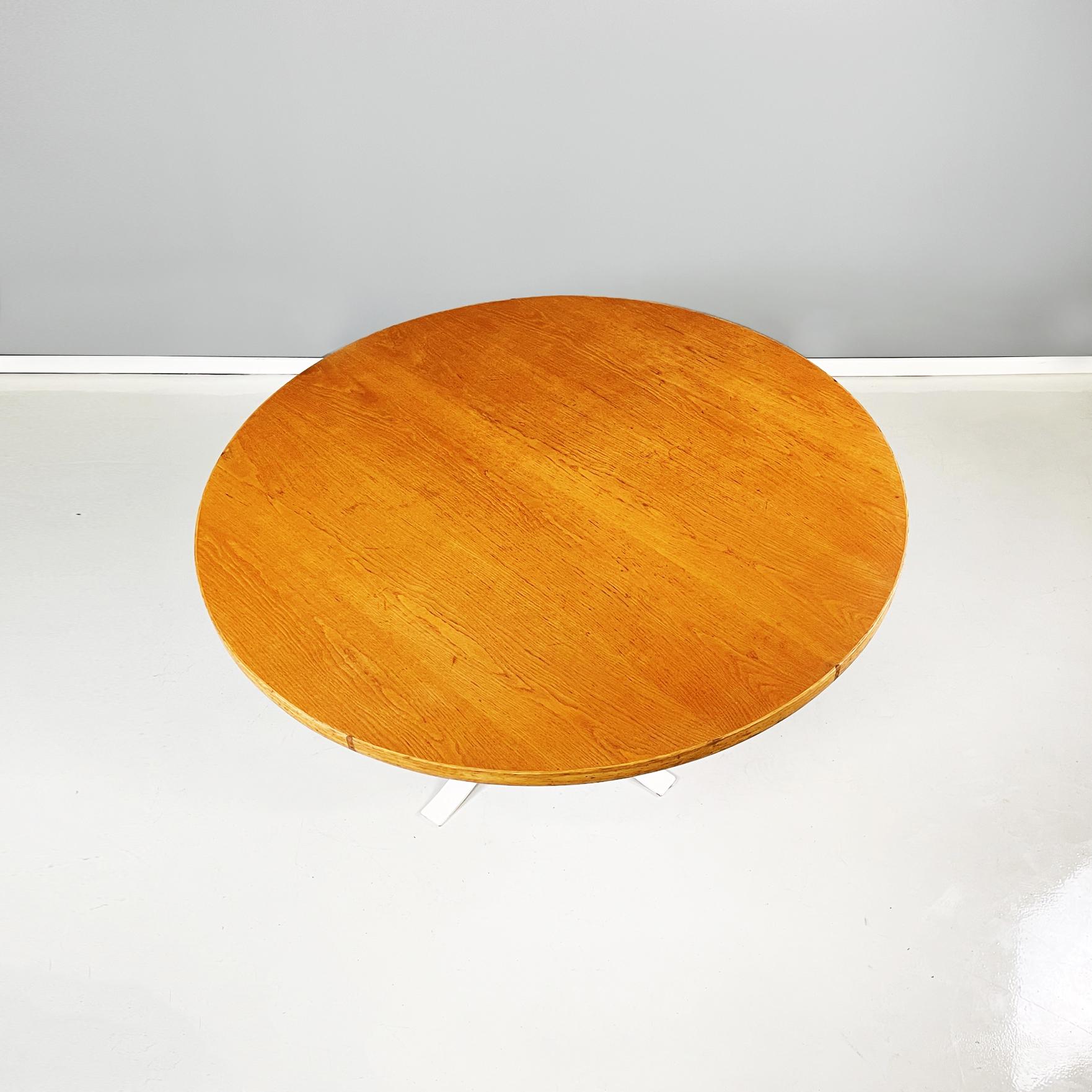 Moderne Table de salle à manger ronde italienne moderne en métal blanc et bois massif, années 1970 en vente