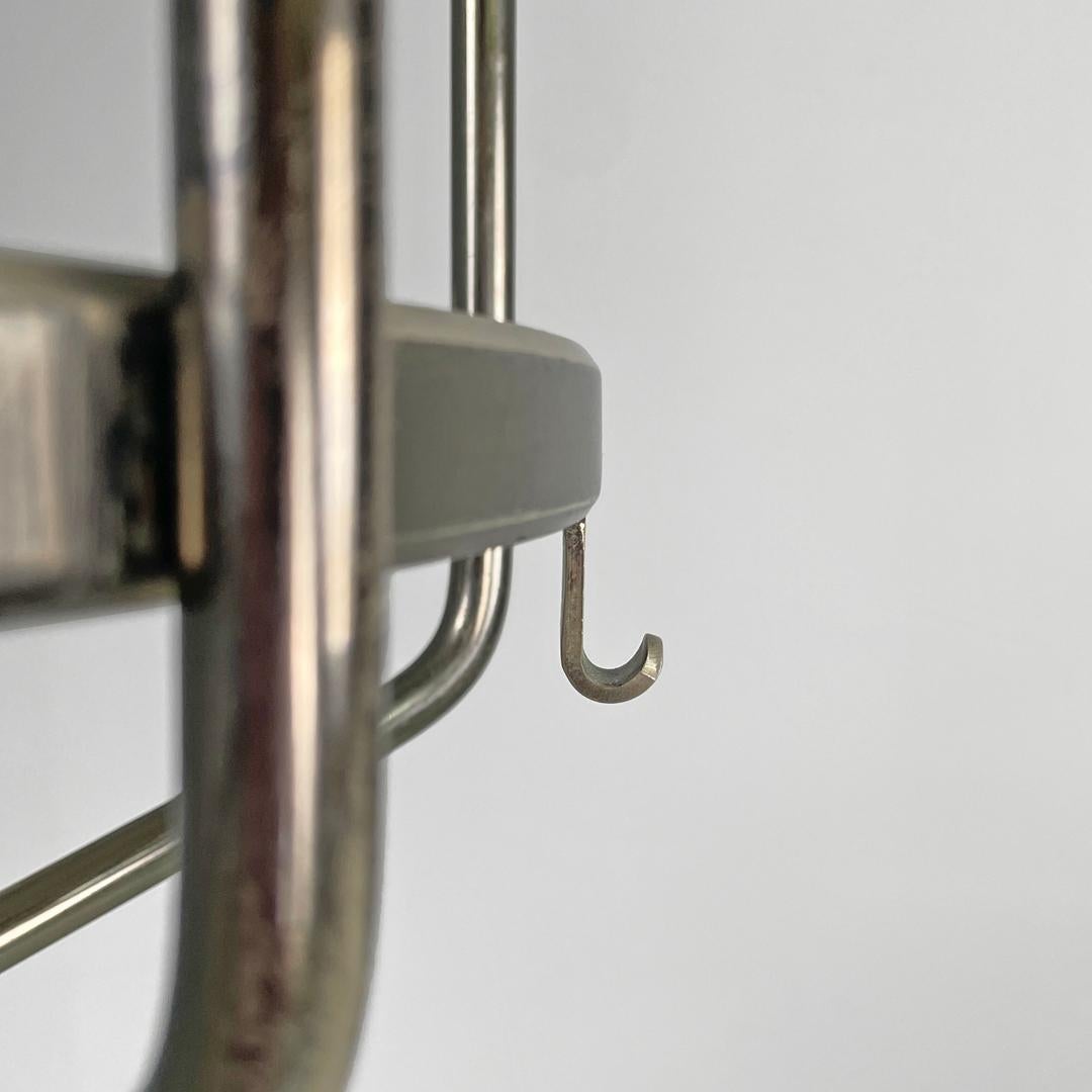 Perchero de pie redondo italiano moderno de metal Melpomene by BBPR for Artemide, 1970s Metal en venta