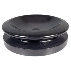 Italian Modern Round Pocket Emptier Ashtray Centerpiece in Black Marble, 1970s