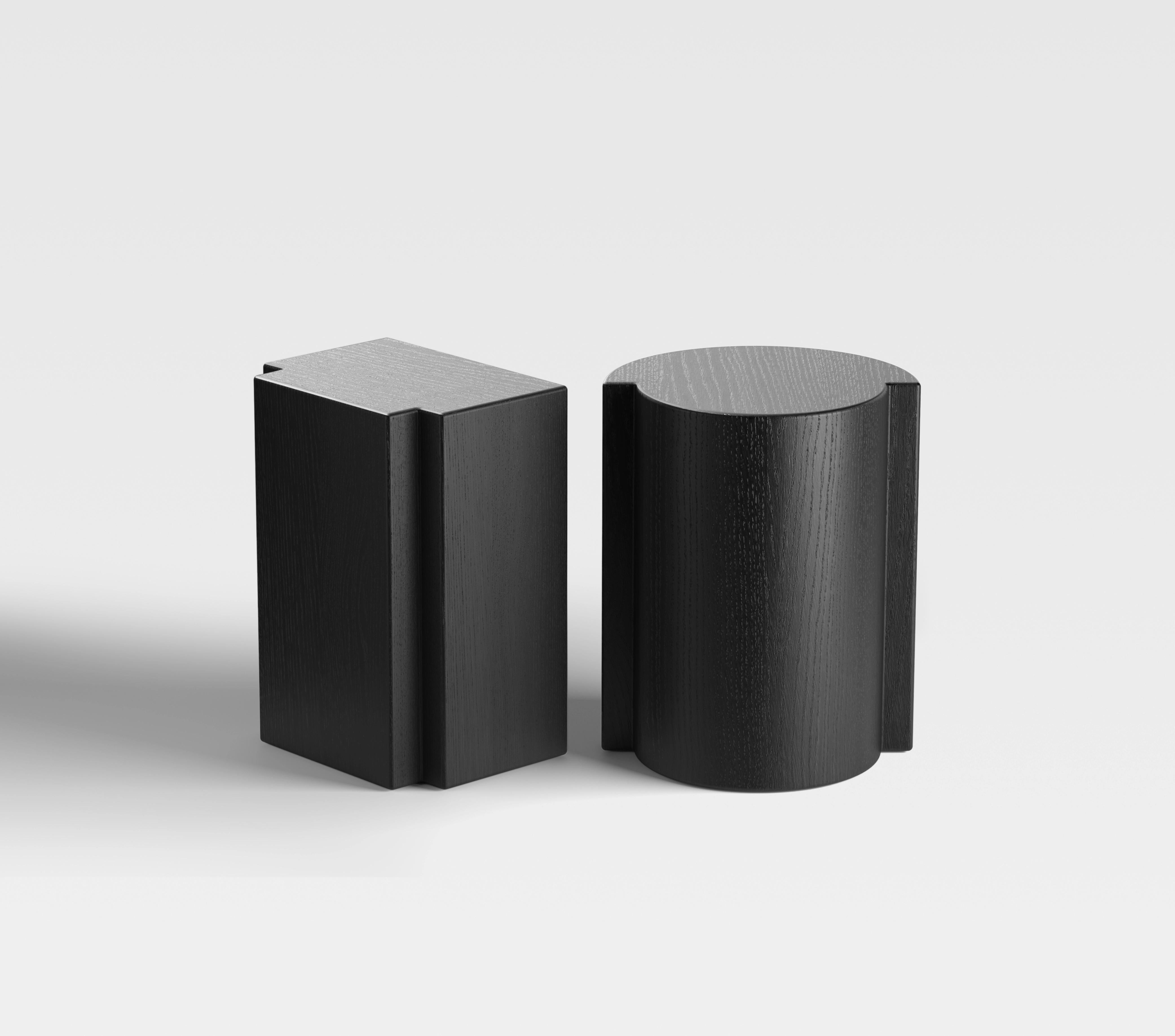 Bois Table d'appoint ronde et tabouret modernes italiens en Oak Oak noir en vente