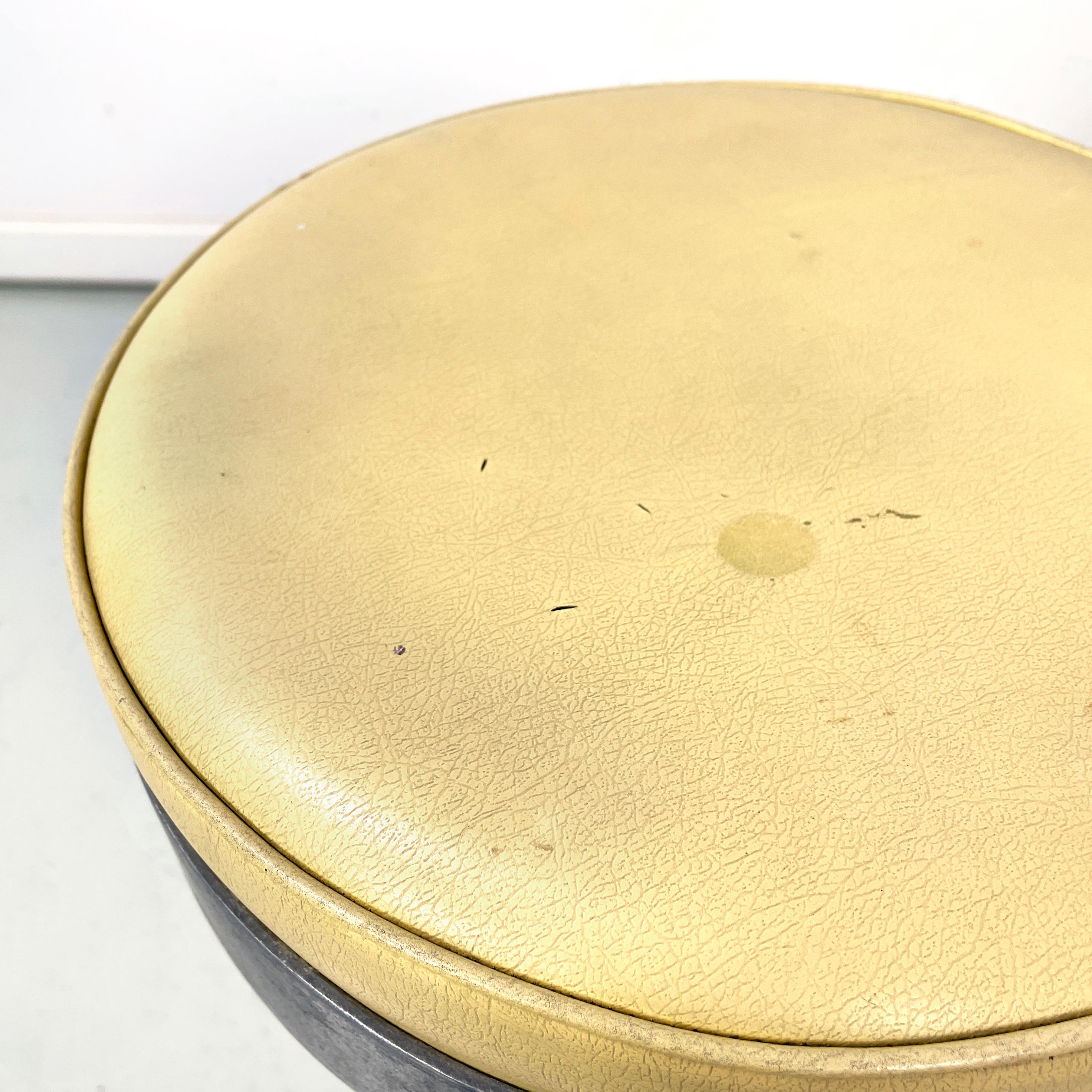 Mid-20th Century Italian Round stool in yellow leather and aluminium, 1940s For Sale