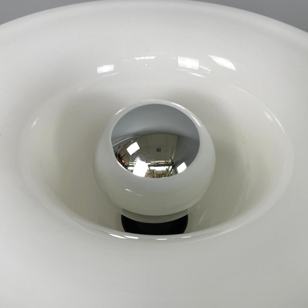Italian modern round table lamp with curved profiles metal and white glass 1970s For Sale 8
