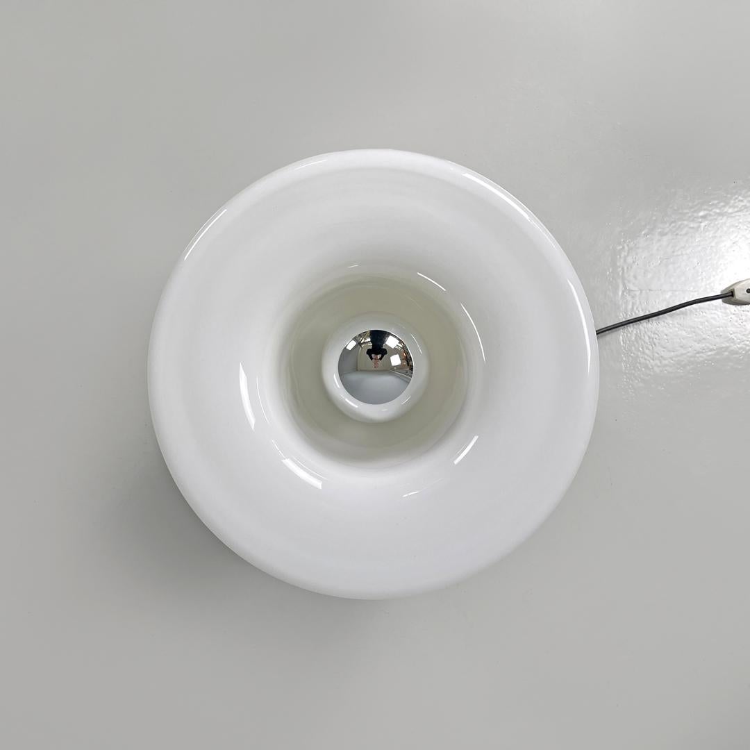 Italian modern round table lamp with curved profiles metal and white glass 1970s For Sale 3