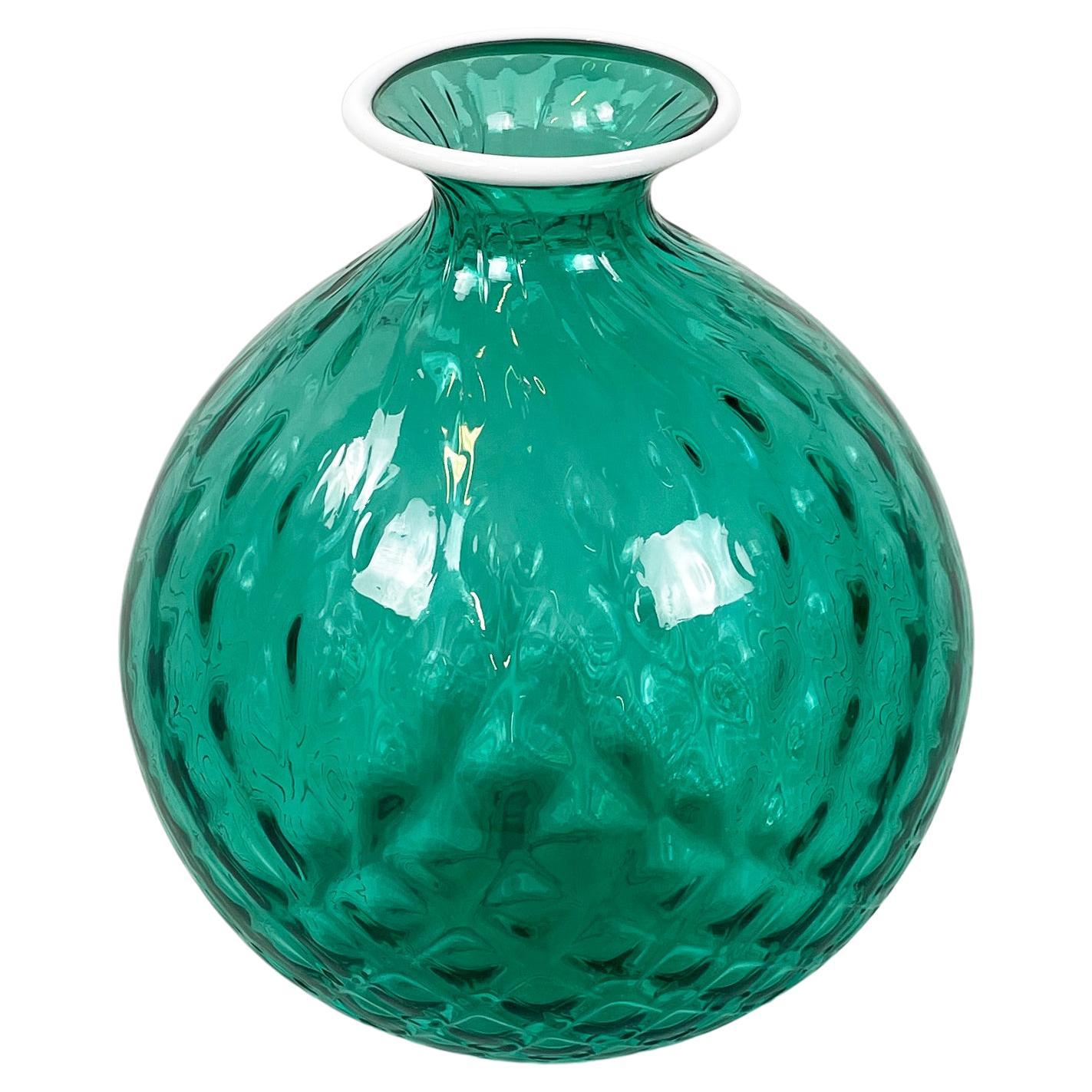 Italian modern round vase in green and white Murano glass by Venini 1990s For Sale