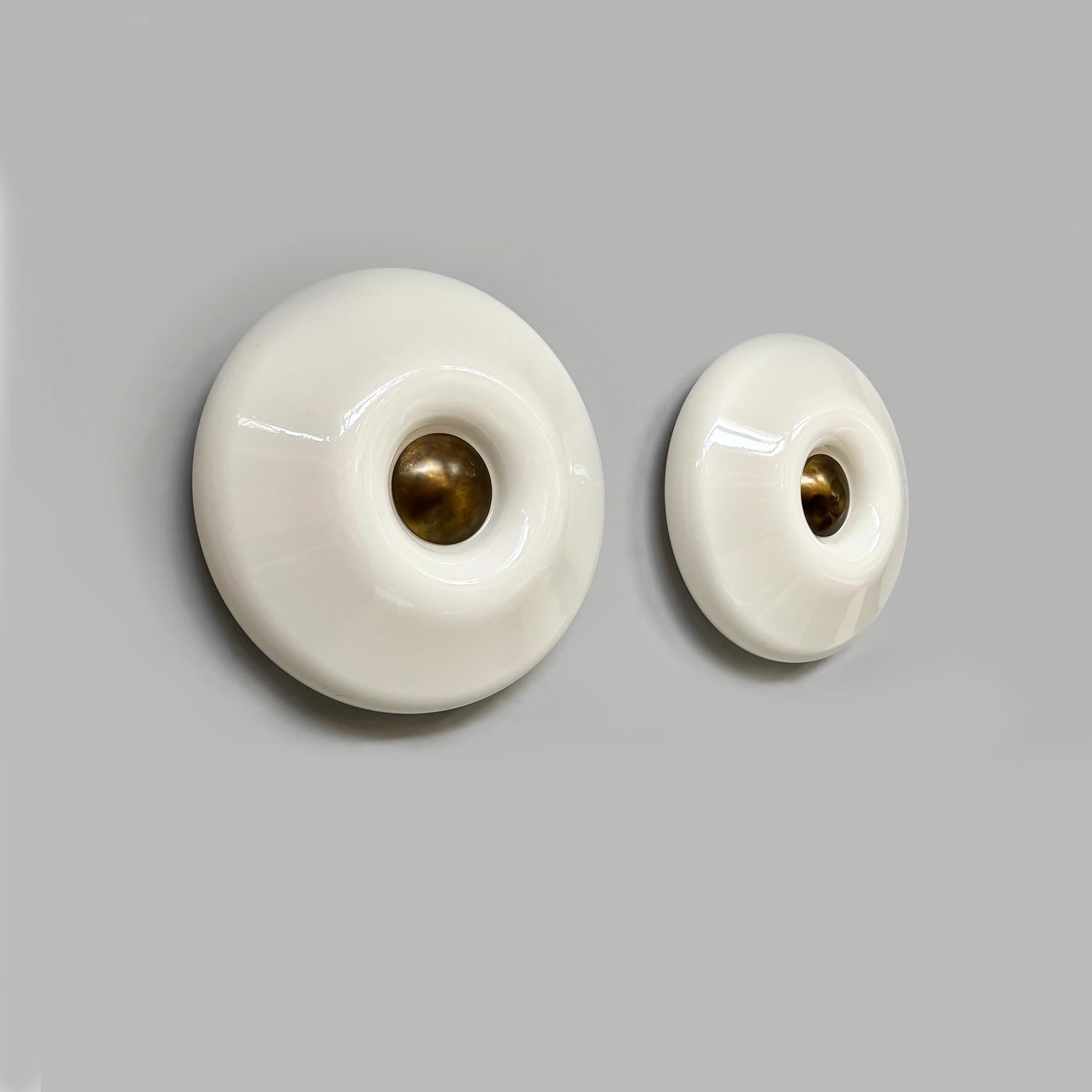 Italian modern round wall lamps in plastic and metal by Valenti, 1970s in vendita 4