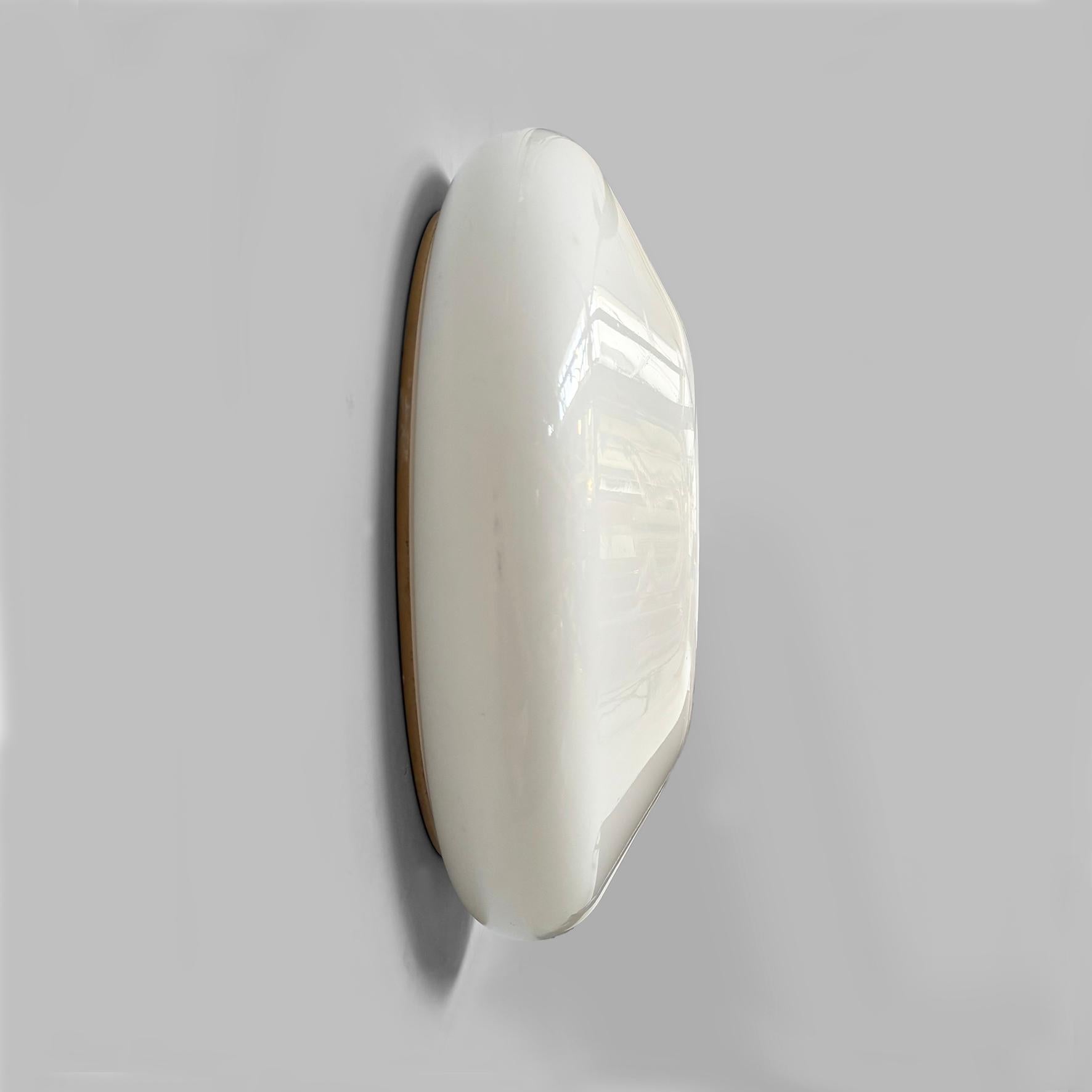 Italian modern round wall lamps in plastic and metal by Valenti, 1970s in vendita 8