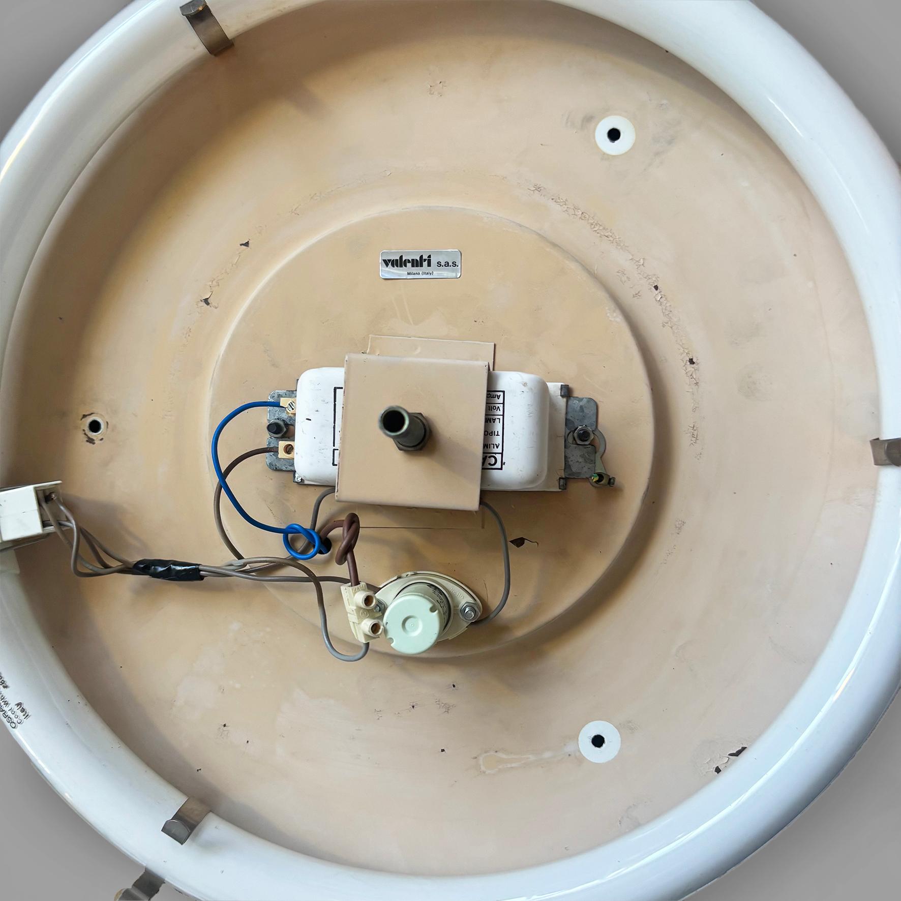 Italian modern round wall lamps in plastic and metal by Valenti, 1970s in vendita 1