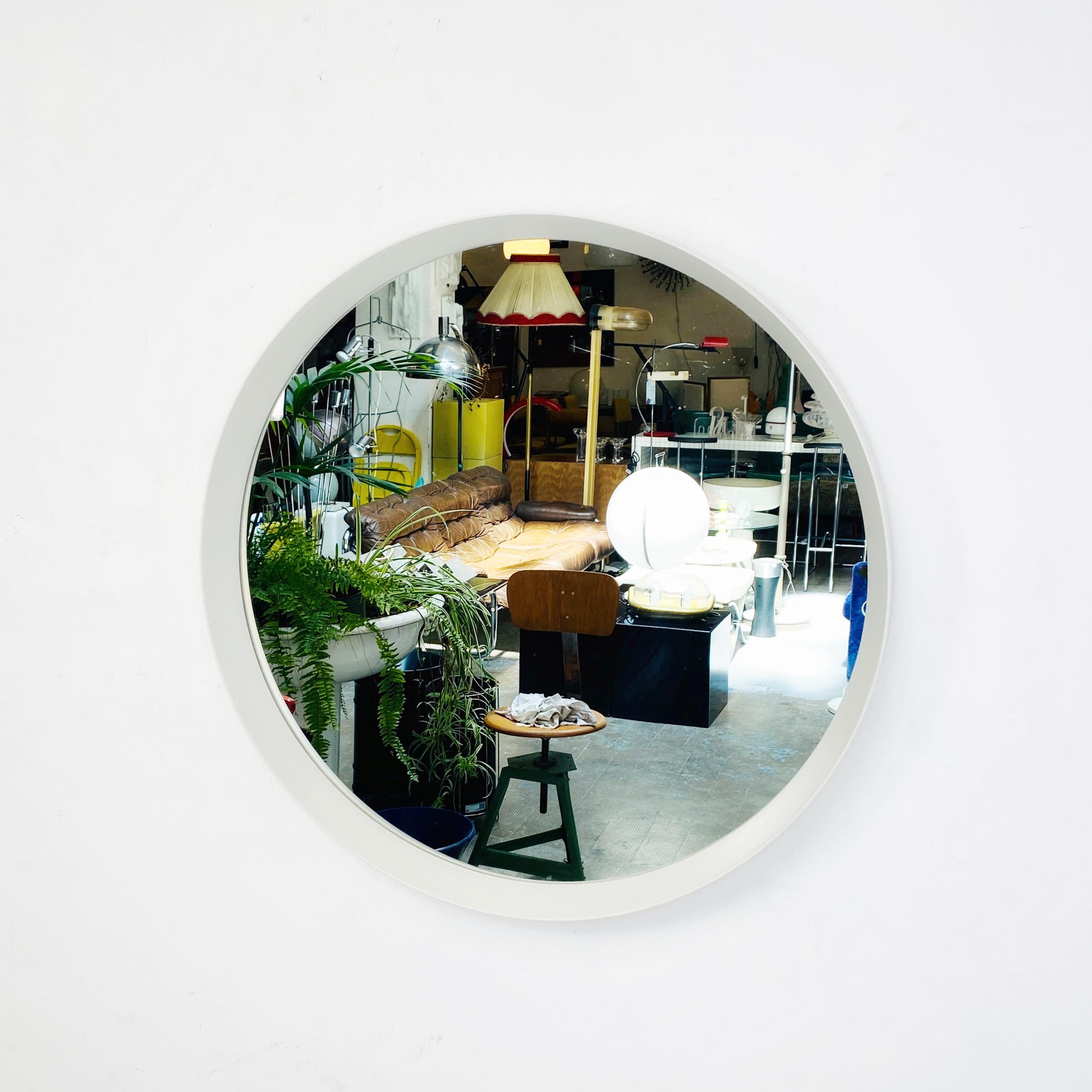 Italian Modern Round White Wood Wall Mirror, 1980s For Sale 2