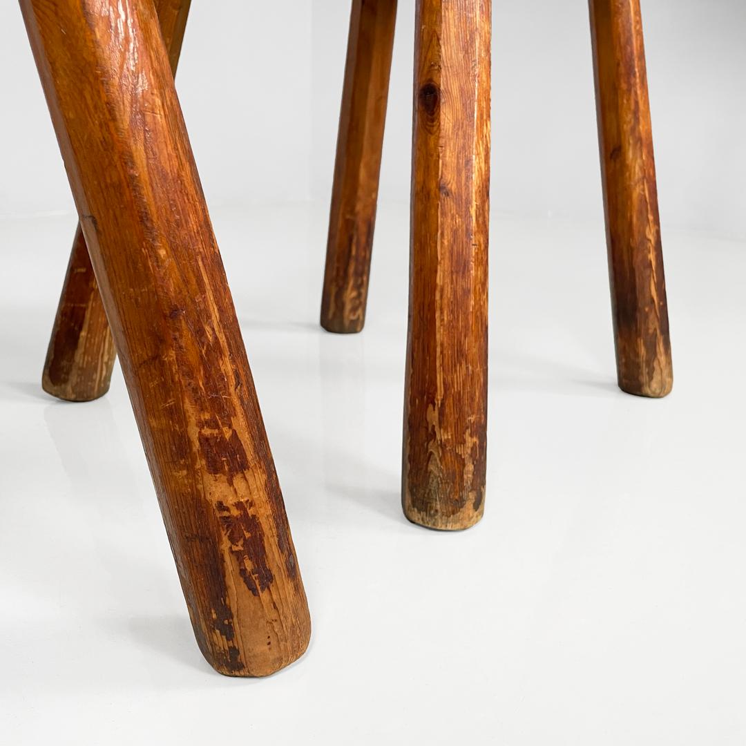 Tabourets en bois carrés arrondis modernes italiens, 1970 en vente 12