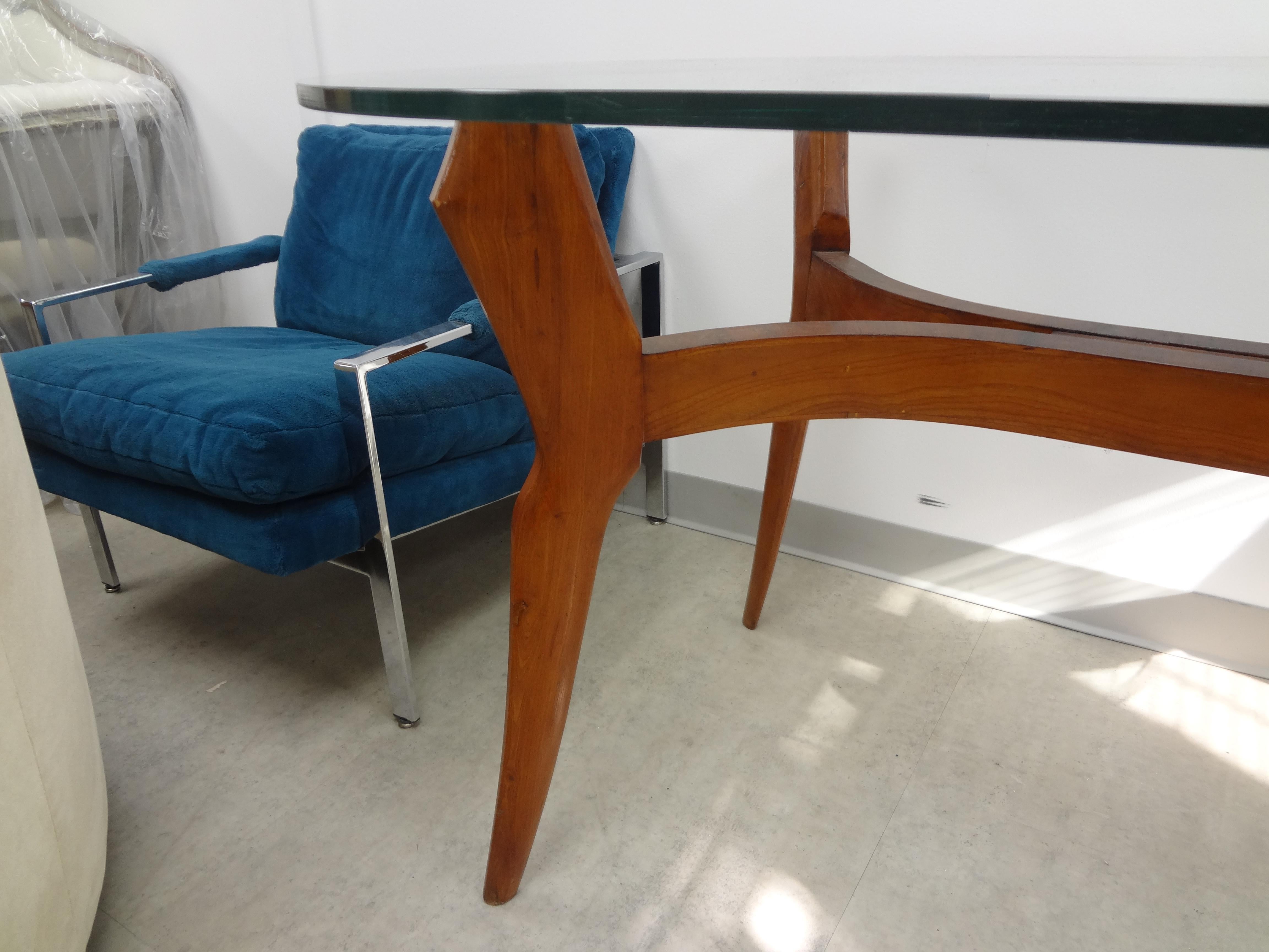 Milieu du XXe siècle Table de salle à manger italienne sculpturale avec plateau en verre en vente