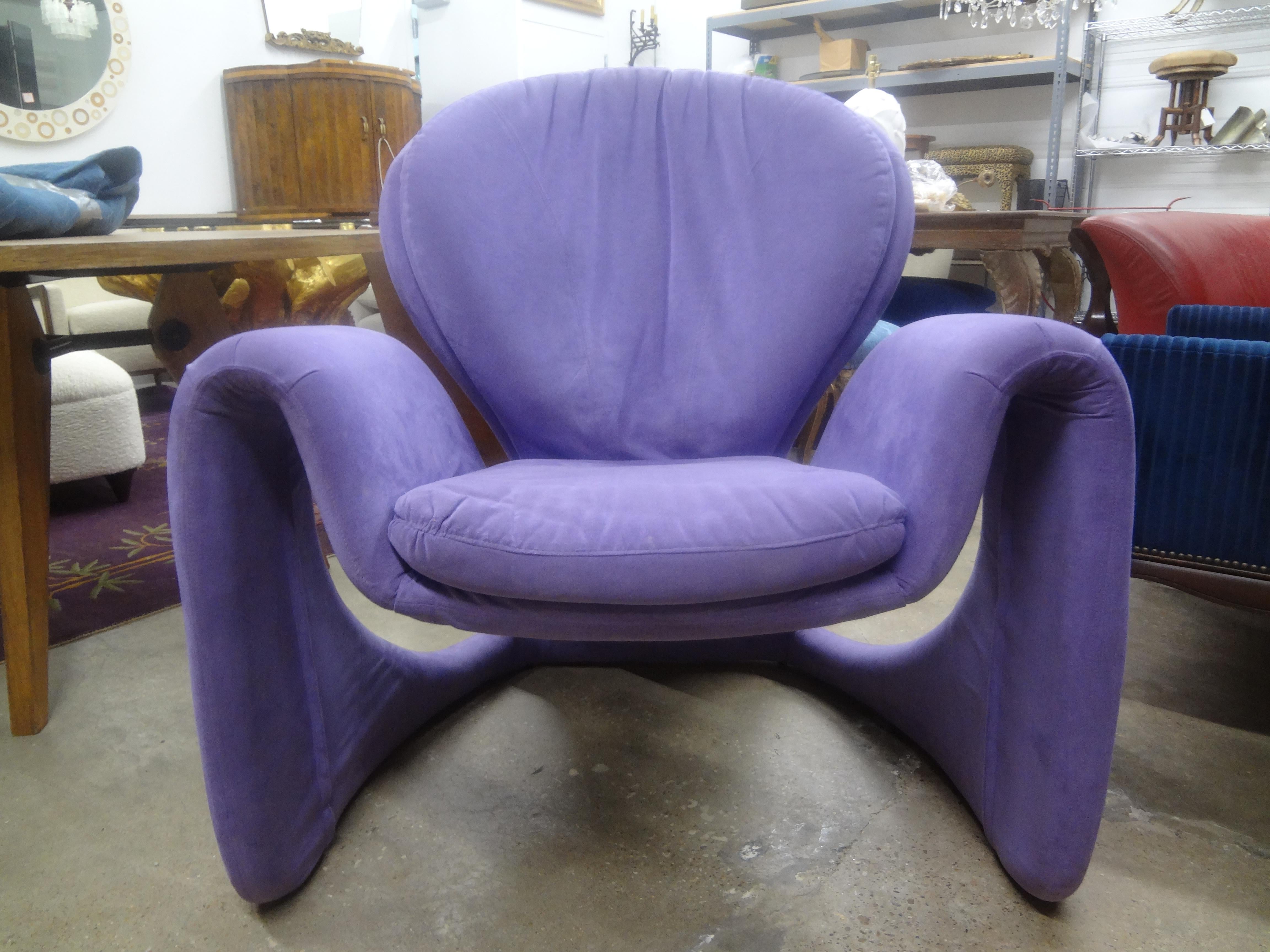 Post-Modern Italian Modern Sculptural Lounge Chair Attributed To Vittorio Introini  For Sale