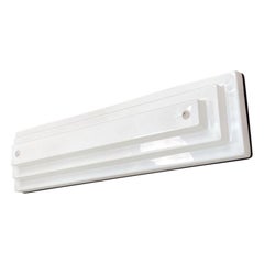 Italian Modern Sculptural Stepped Profile Plexiglass and Metal Wall Lamp, 1970s