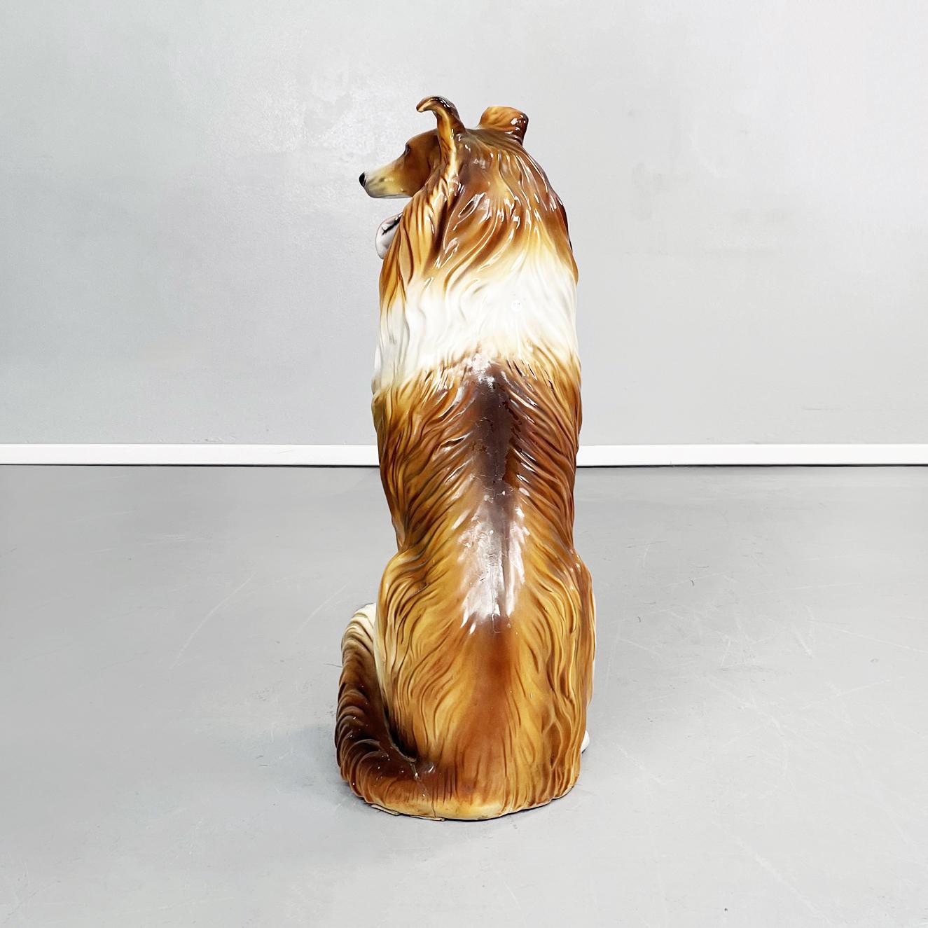 Sculpture moderne italienne en céramique représentant un chien de collier rugueux assis sur un mur en céramique, 1970 Bon état - En vente à MIlano, IT