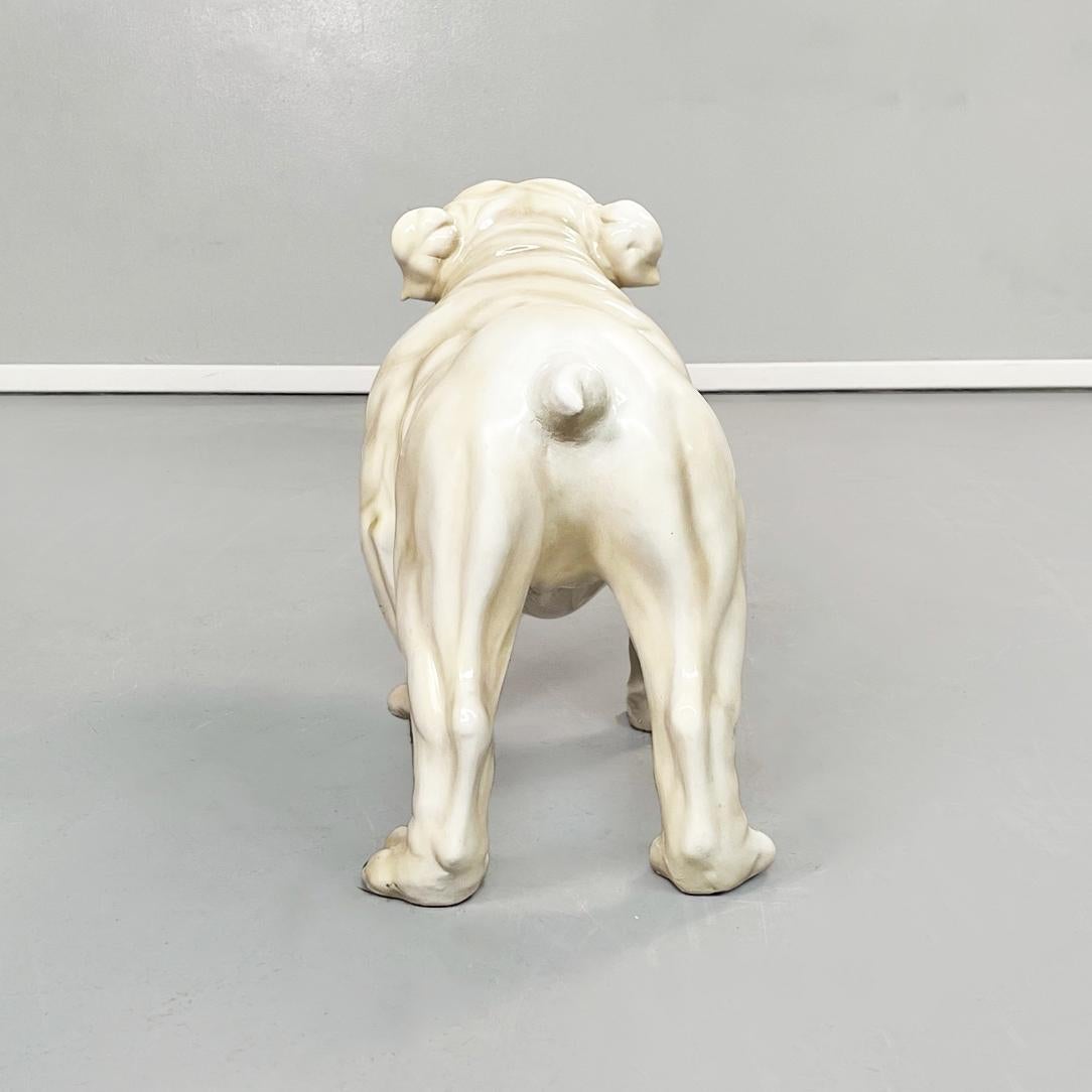 Italian Modern Sculpture of Standing Bulldogge Dog in Beige Black Ceramic, 1970s In Good Condition For Sale In MIlano, IT