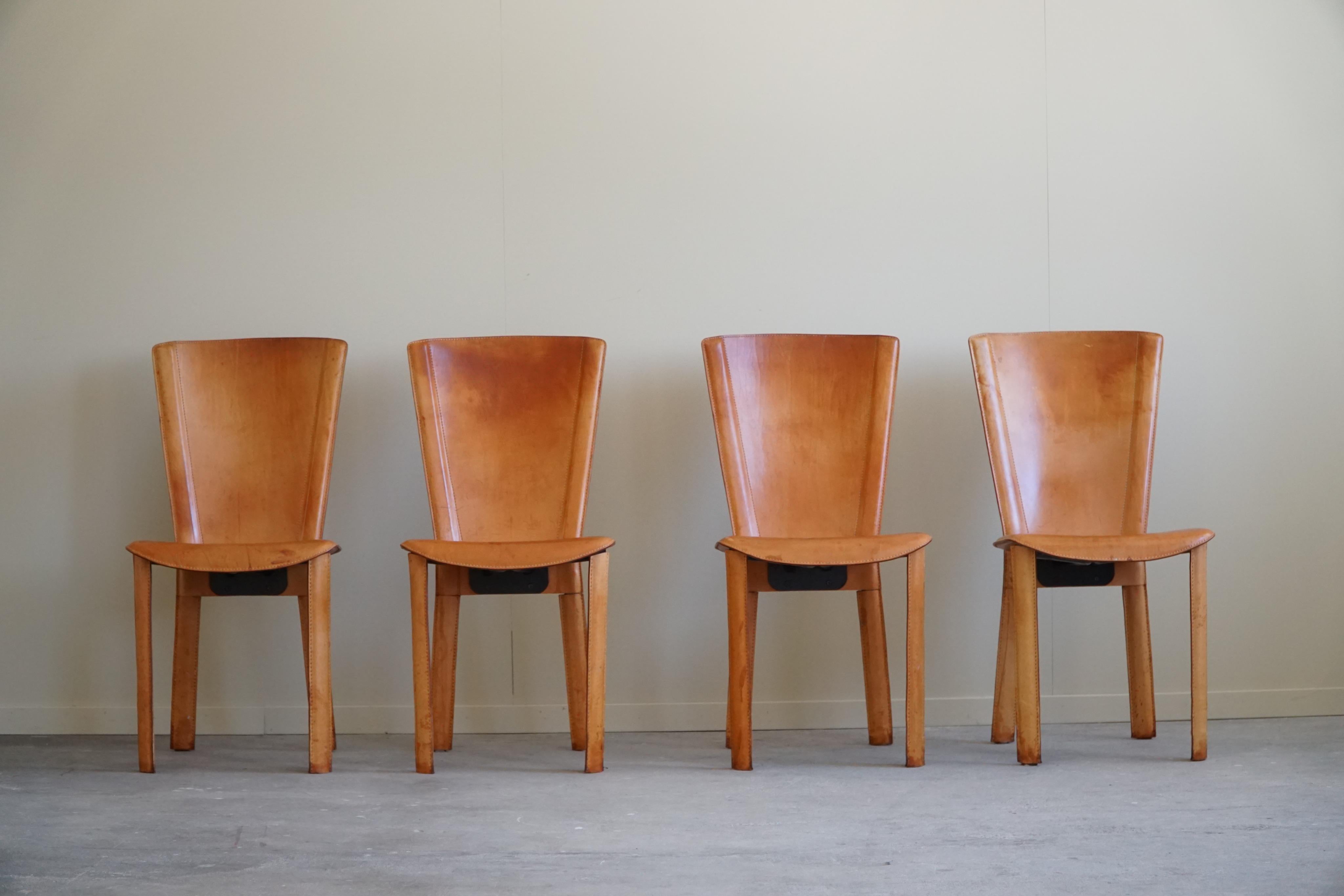 Art Deco Italian Modern, Set of 4 Dining Chairs in Cognac Leather, Mario Bellini, 1970s