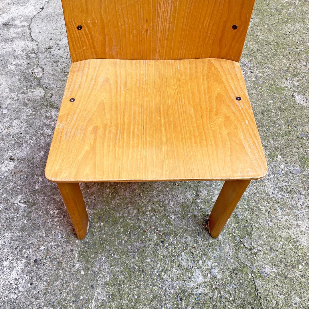 Italian Modern Set of Four Solid Wood Chairs, 1980s 4