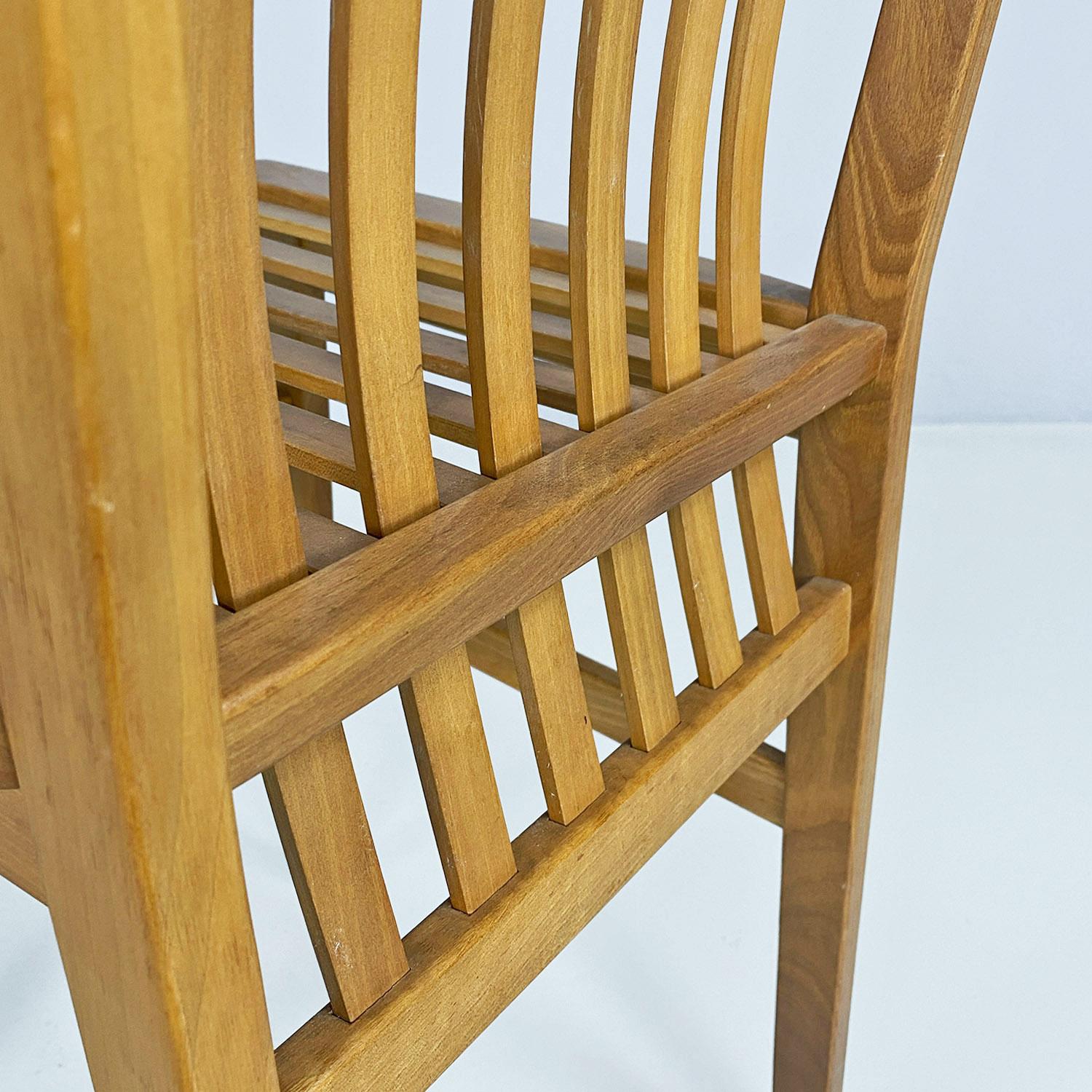 Juego moderno italiano de cuatro sillas de madera Milano de Aldo Rossi para Molteni, 1987 en venta 5