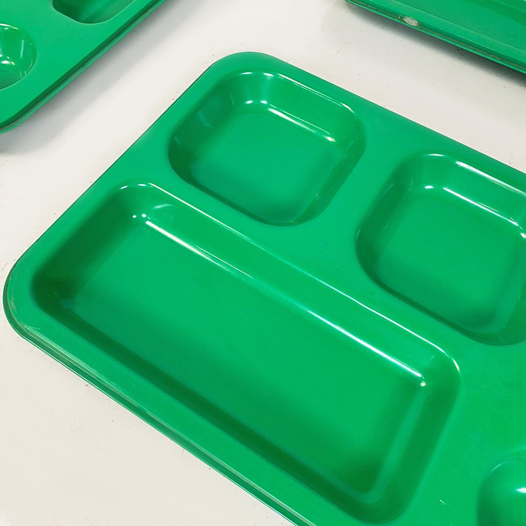 Italian Modern Set of Three Green Plastic Breakfast or Canteen Trays, 1970s 4