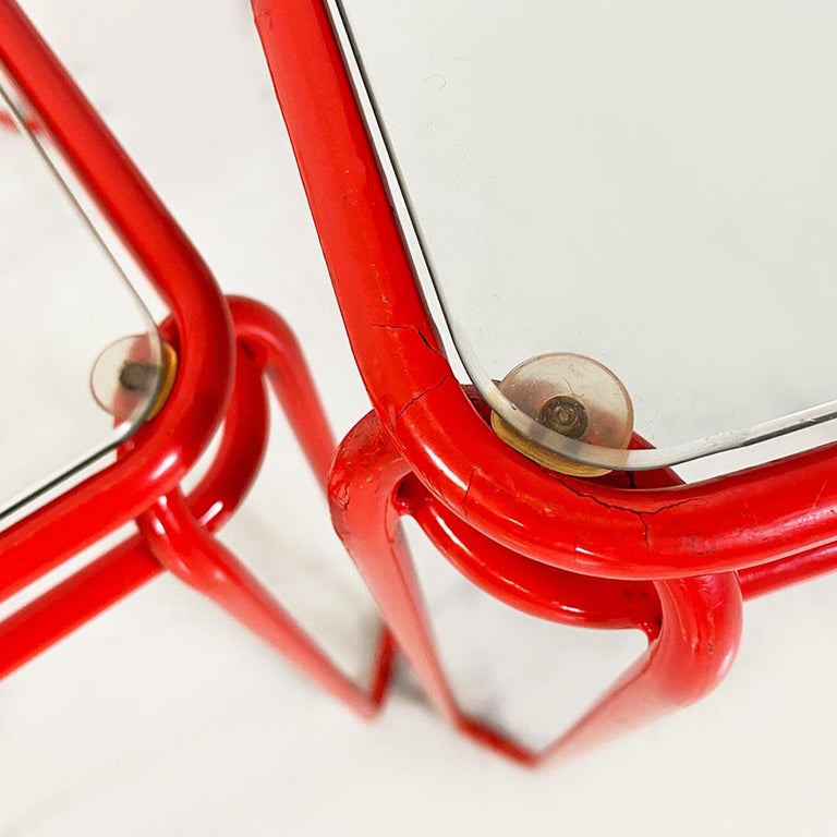 Italian Modern Set of Three Red Metal and Transparent Glass Coffee Tables, 1980s For Sale 5