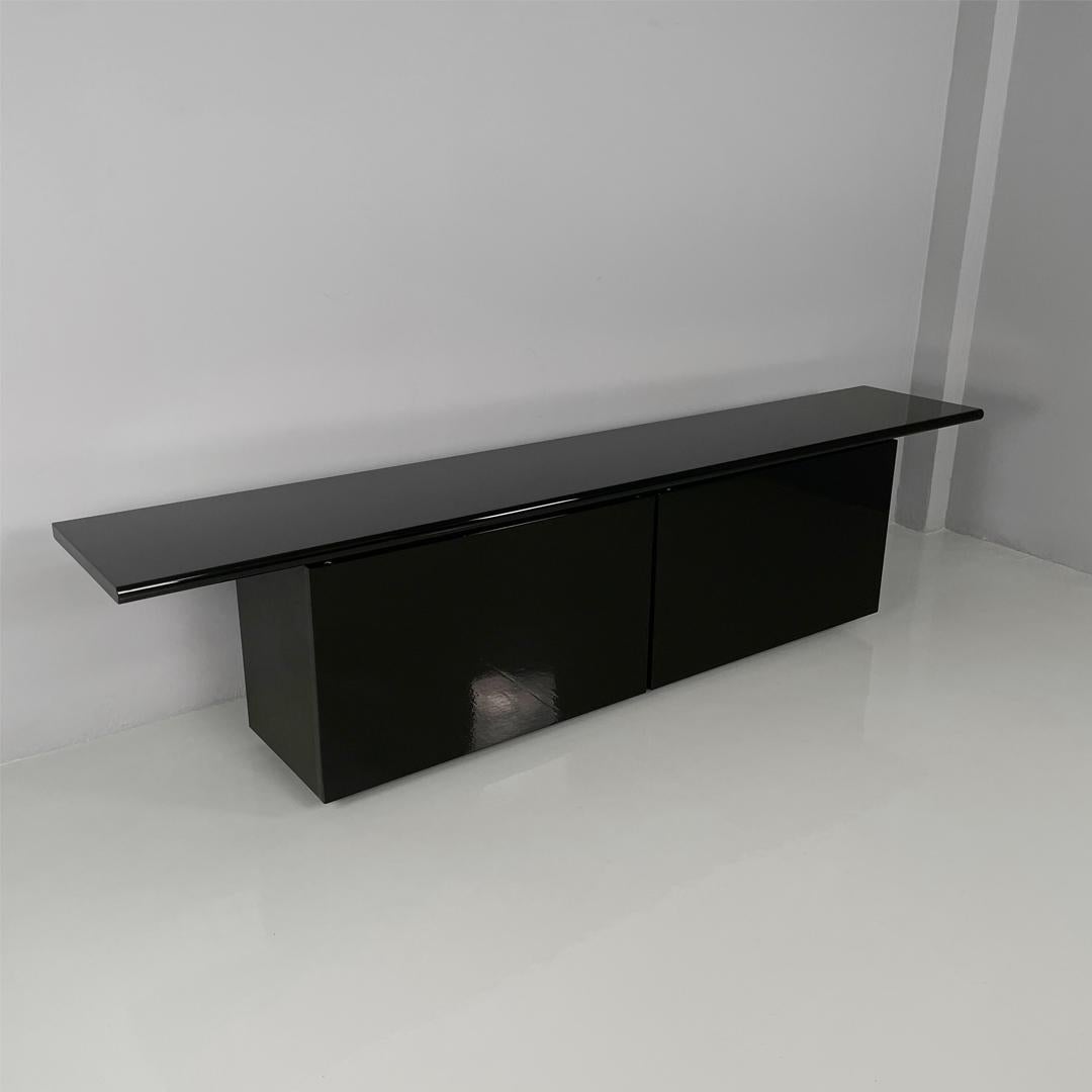 Italian modern Sheraton sideboard By Stoppino Acerbis for Acerbis, 1980s For Sale 2