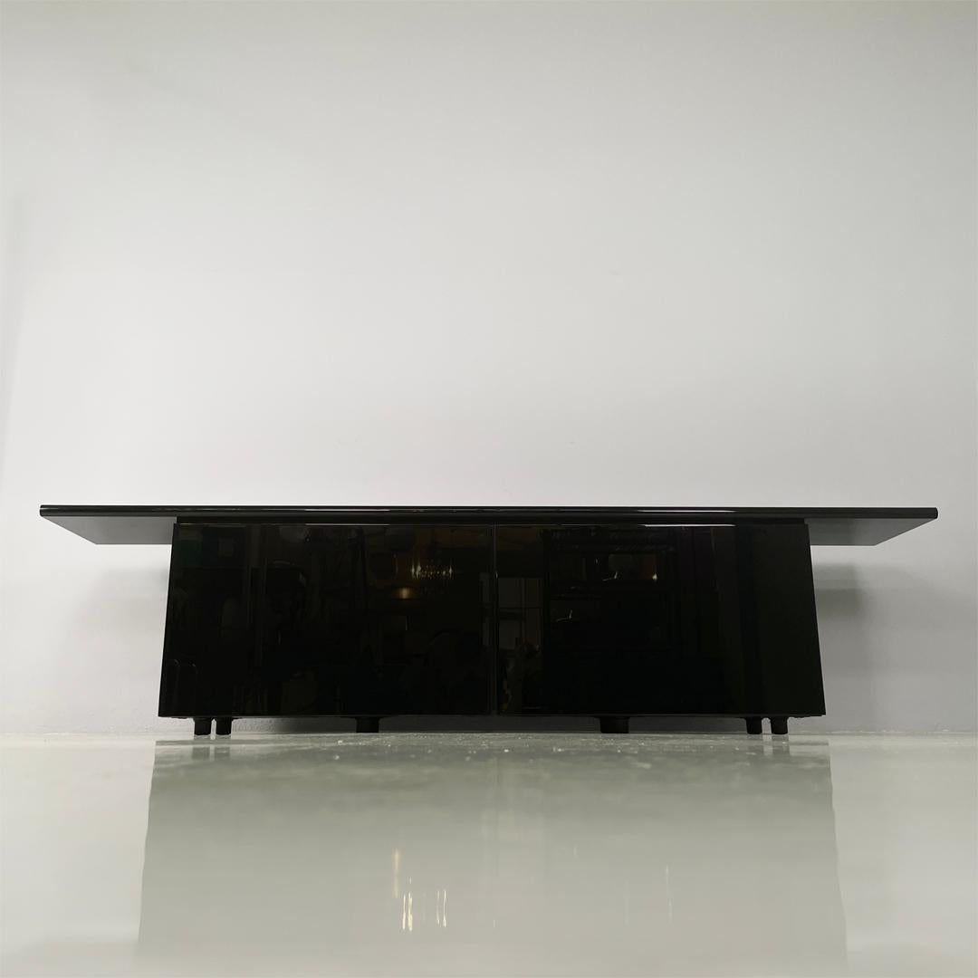 Italian modern Sheraton sideboard By Stoppino Acerbis for Acerbis, 1980s For Sale 3