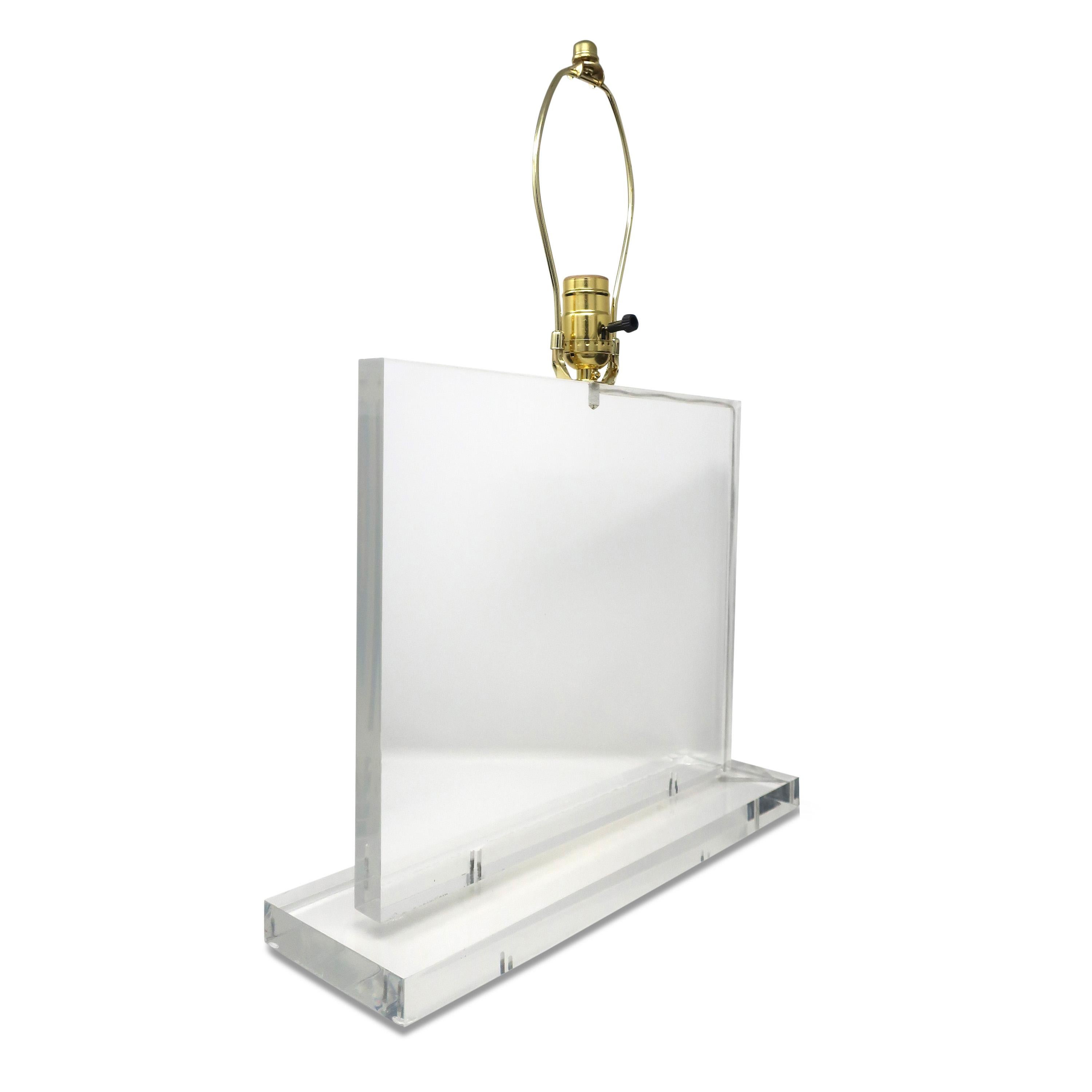 20th Century Italian Modern Slim Lucite Table Lamp by Primo