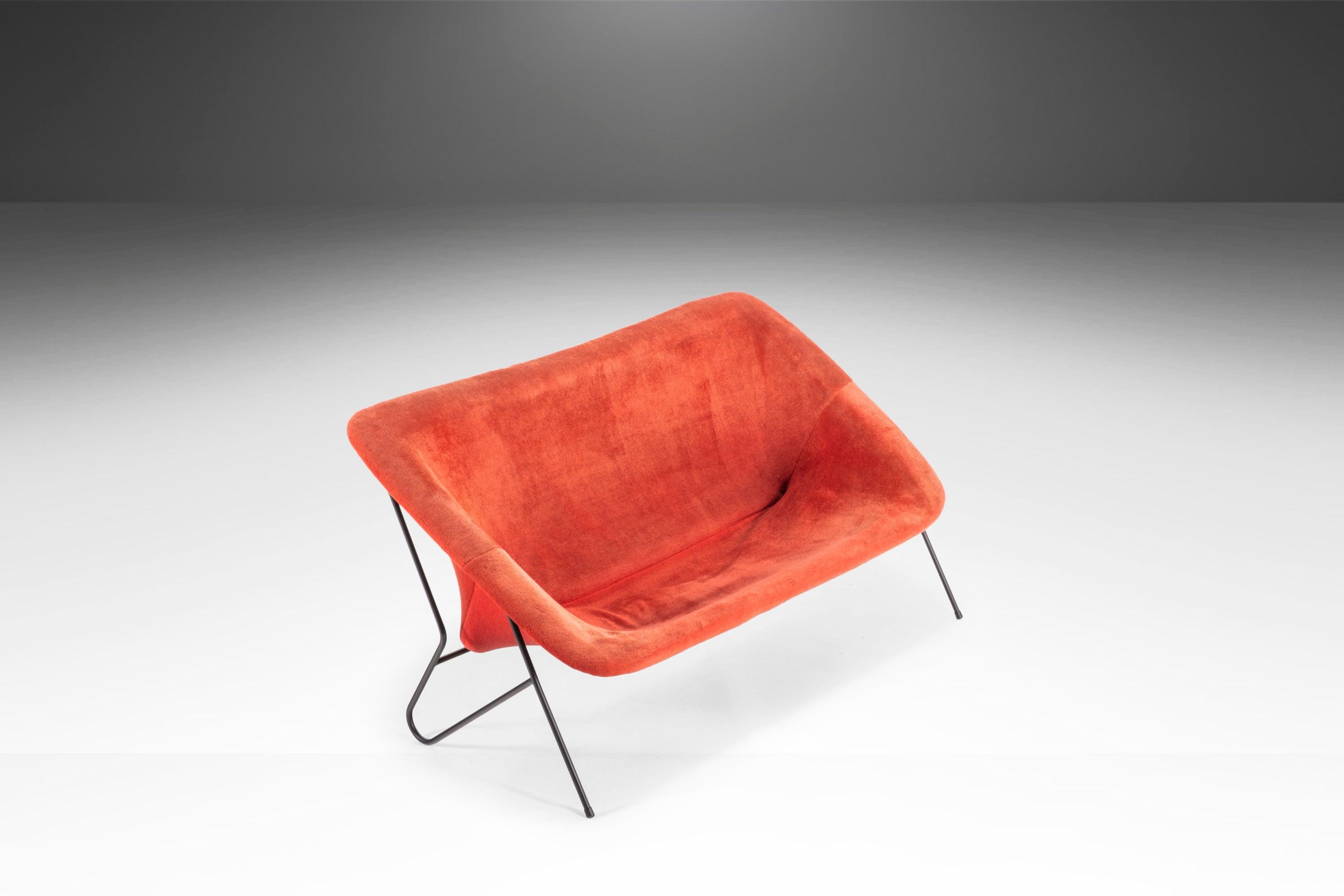 Modernes italienisches Sling Sofa mit Eisenrahmen und roter Original-Polsterung, ca. 1970er Jahre im Zustand „Gut“ im Angebot in Deland, FL